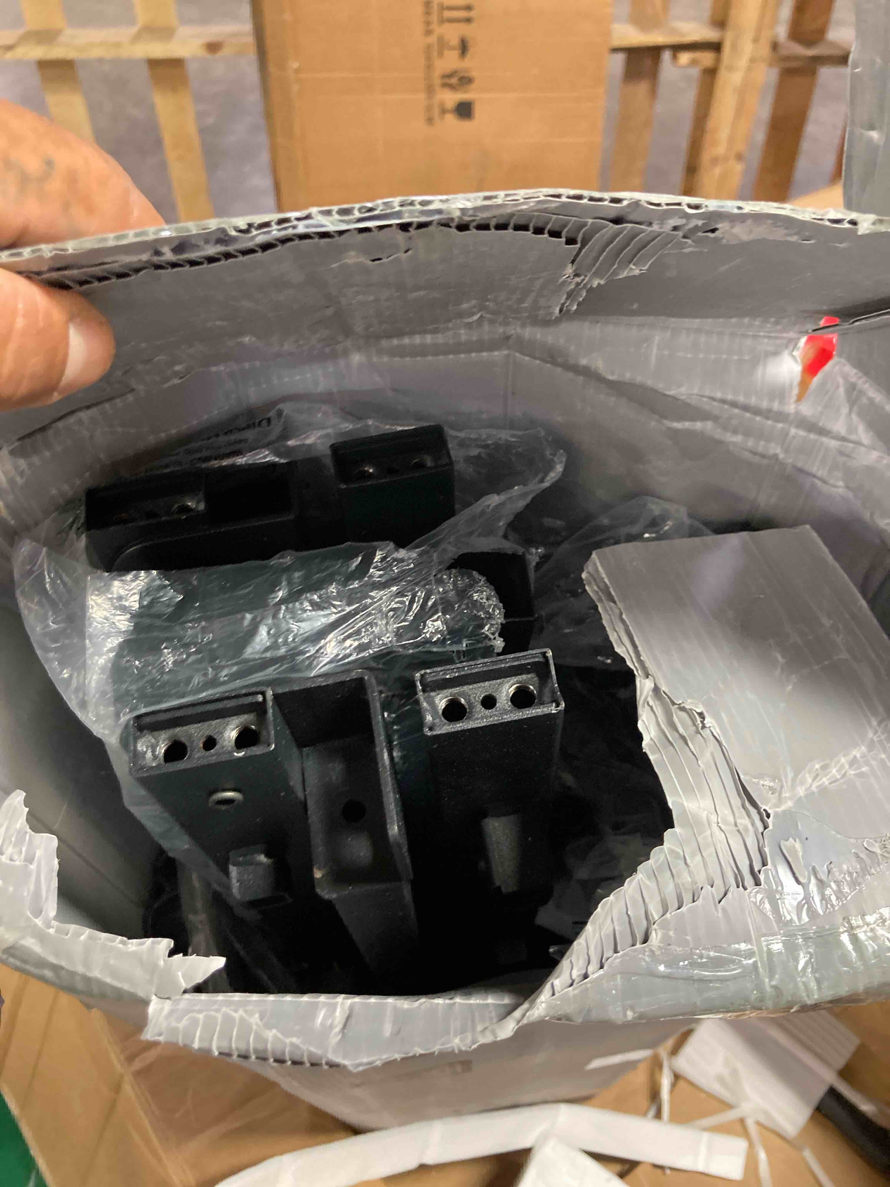 https://s3.amazonaws.com/lotting-images-prod/phillipi/PPE2328104_1753803229631.jpeg