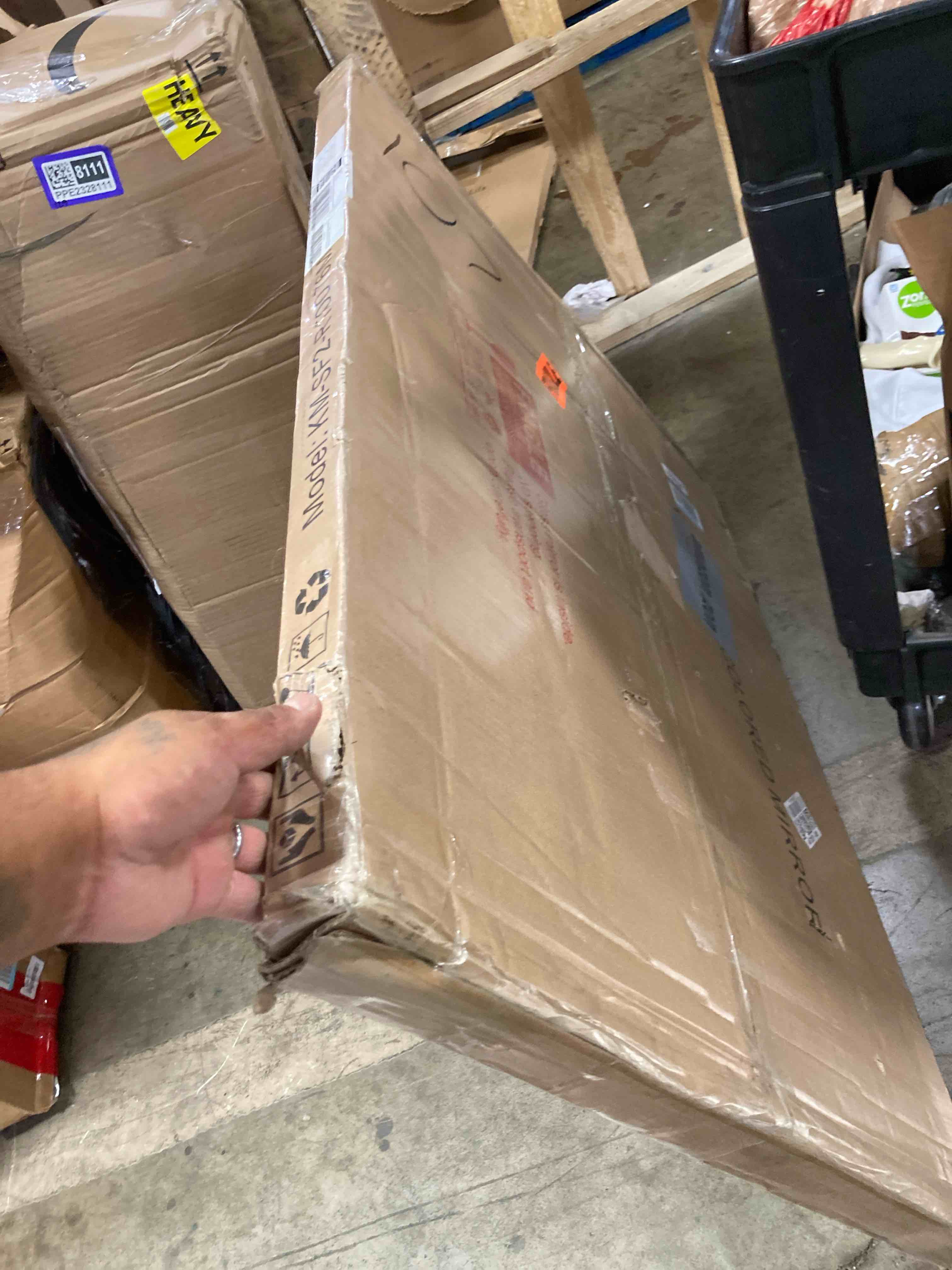 https://s3.amazonaws.com/lotting-images-prod/phillipi/PPE2328113_1753804563411.jpeg