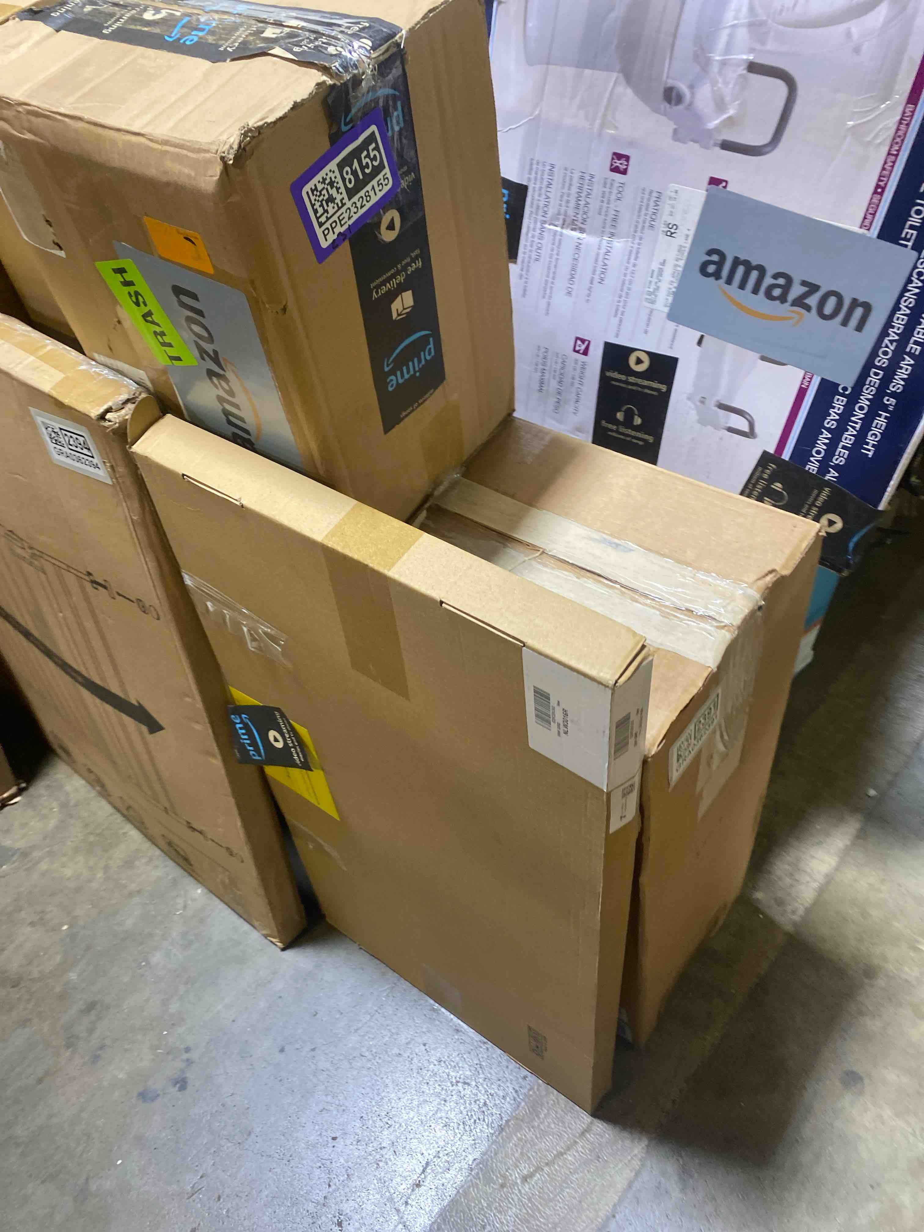 https://s3.amazonaws.com/lotting-images-prod/phillipi/PPE2328156_1753987893304.jpeg