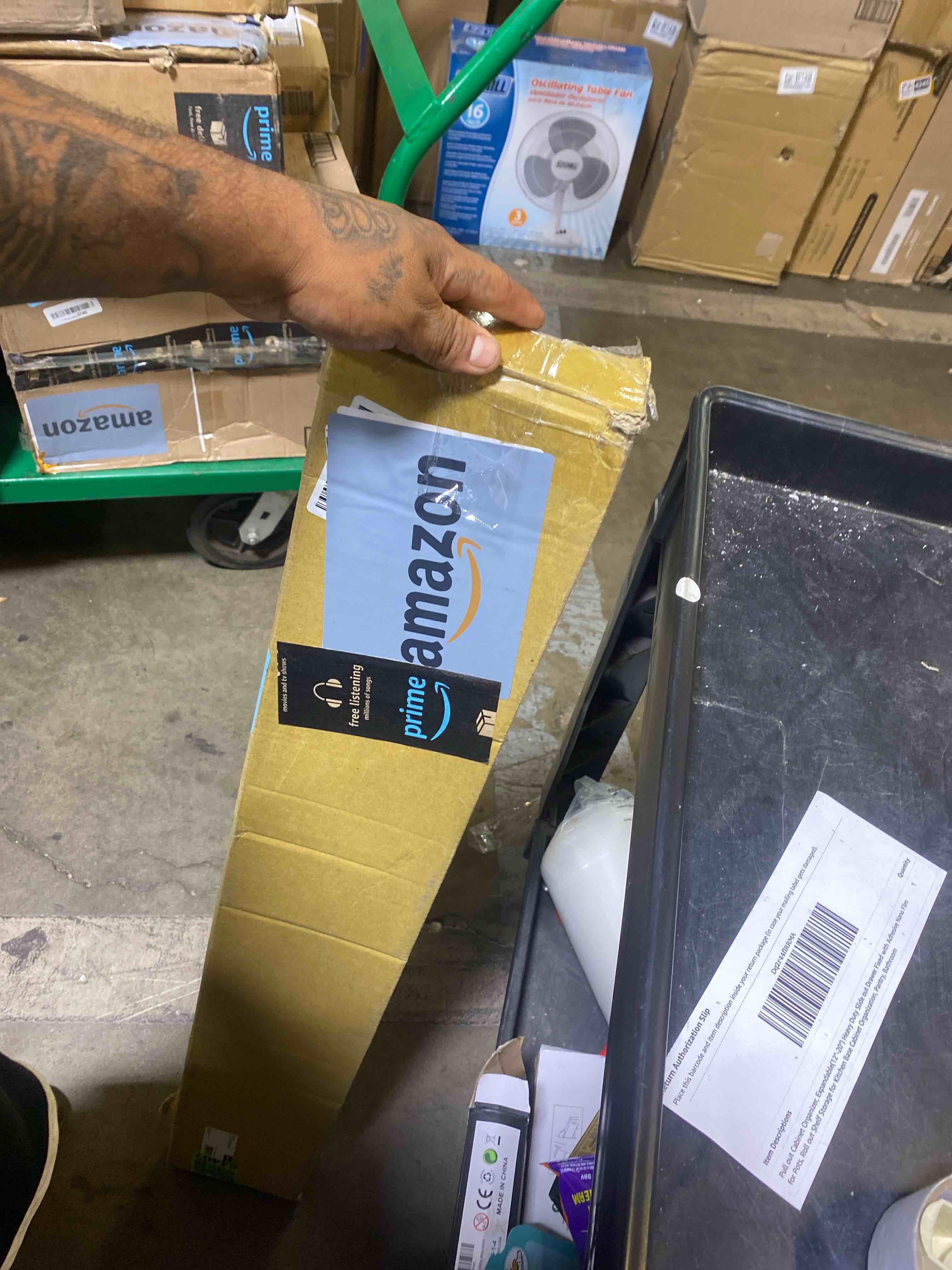 https://s3.amazonaws.com/lotting-images-prod/phillipi/PPE2328161_1753988988596.jpeg