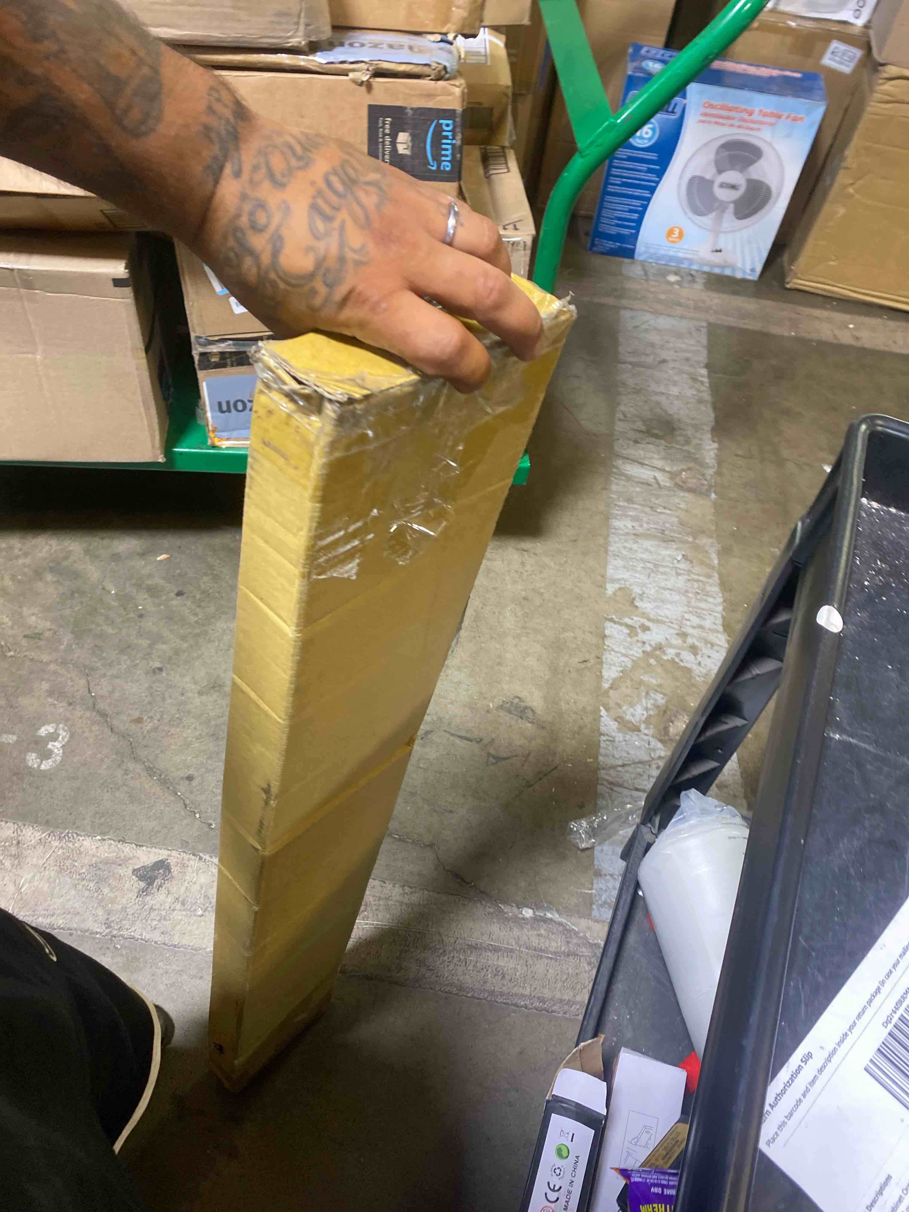 https://s3.amazonaws.com/lotting-images-prod/phillipi/PPE2328161_1753988990101.jpeg