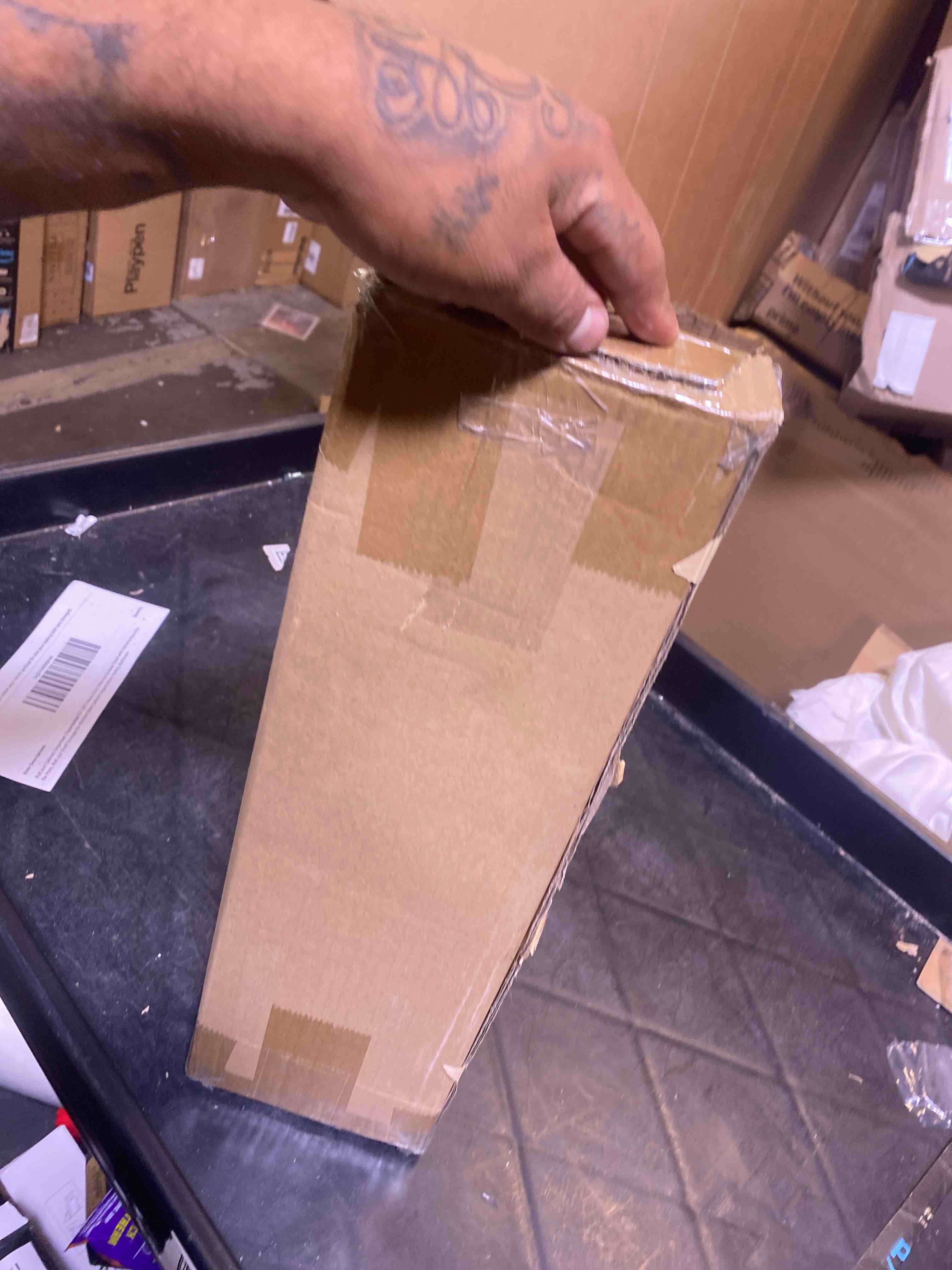 https://s3.amazonaws.com/lotting-images-prod/phillipi/PPE2328164_1753989355625.jpeg