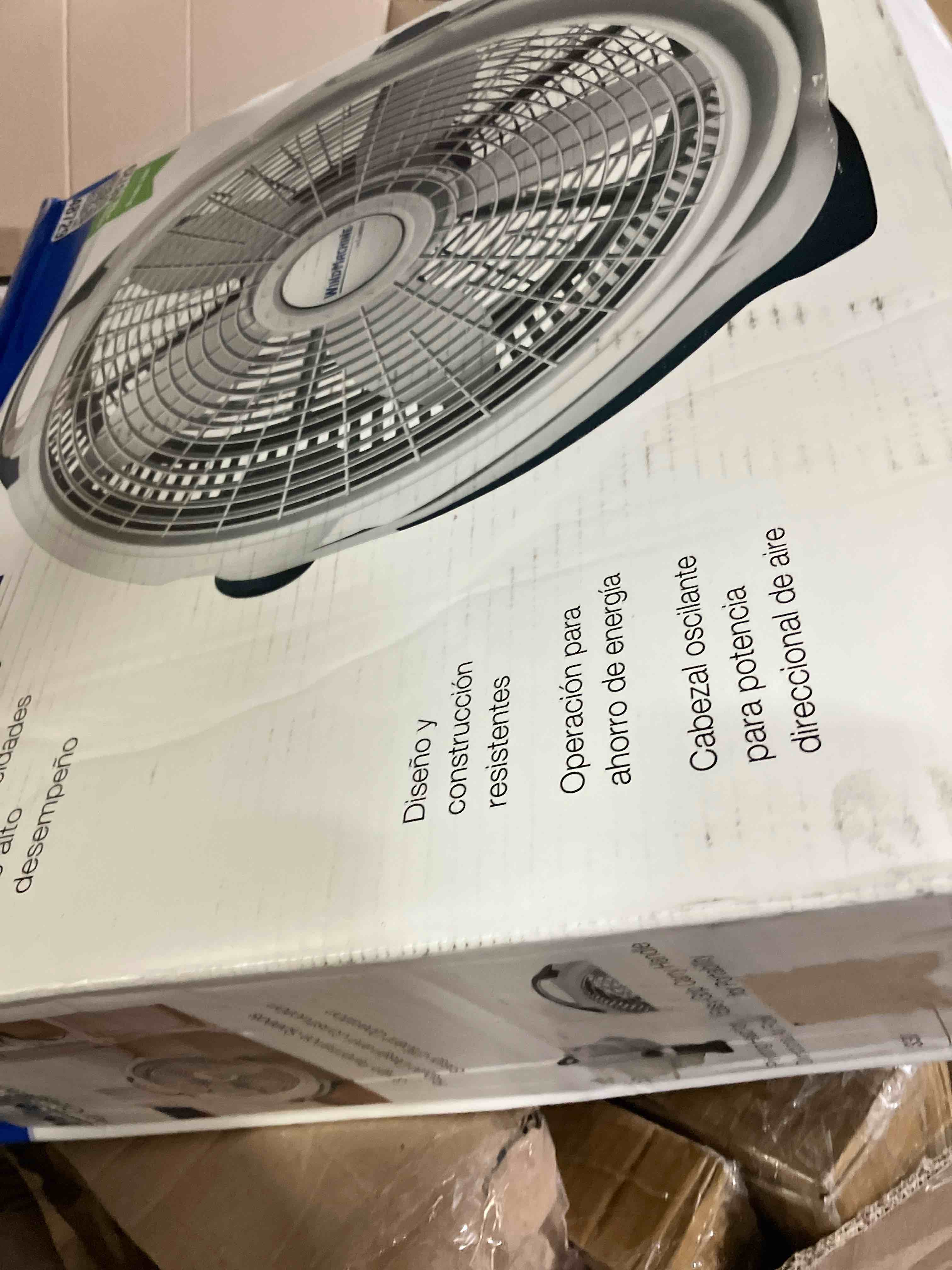 https://s3.amazonaws.com/lotting-images-prod/phillipi/PPE2328261_1754057676542.jpeg
