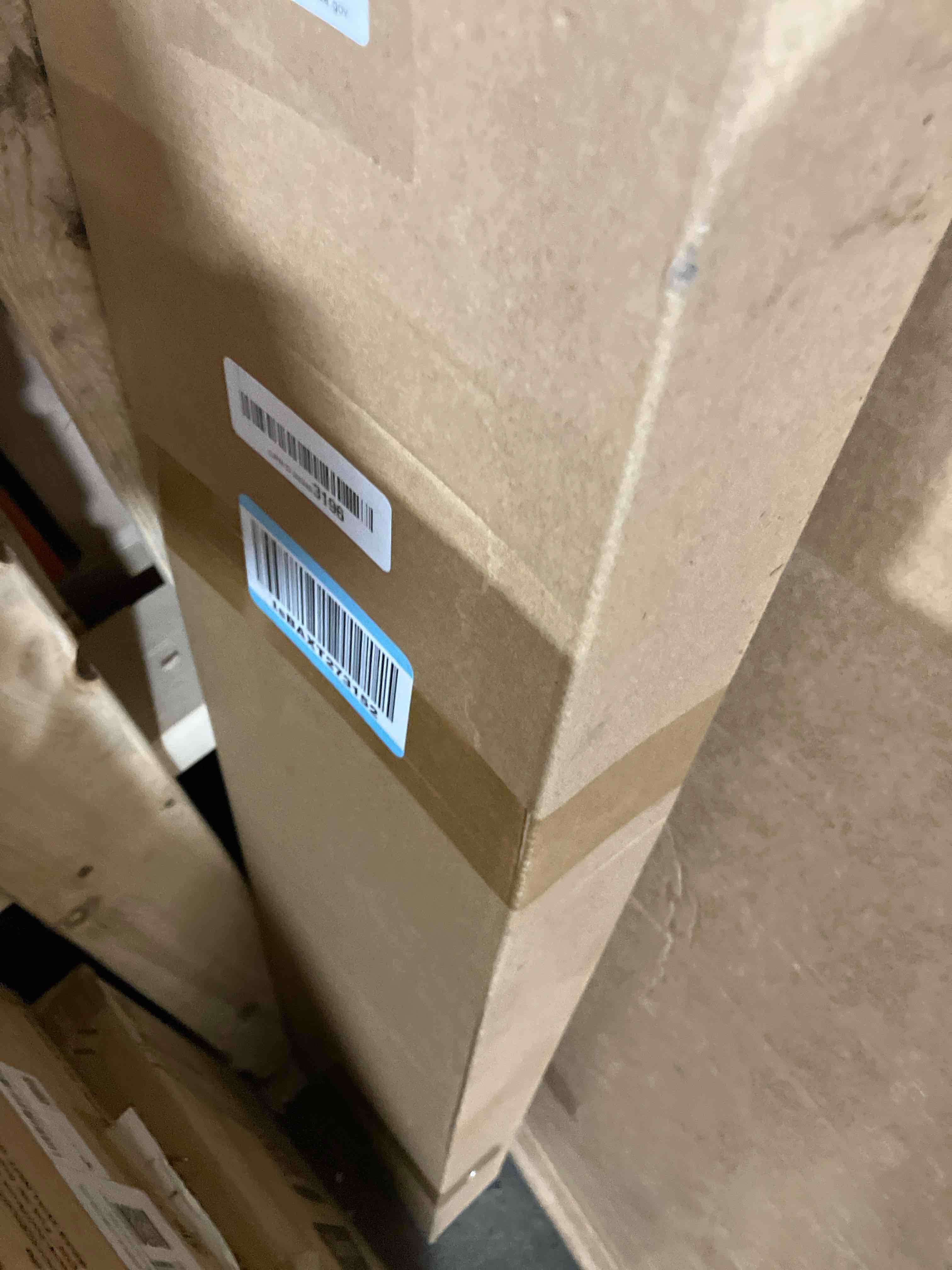 https://s3.amazonaws.com/lotting-images-prod/phillipi/PPE2328279_1754053892327.jpeg