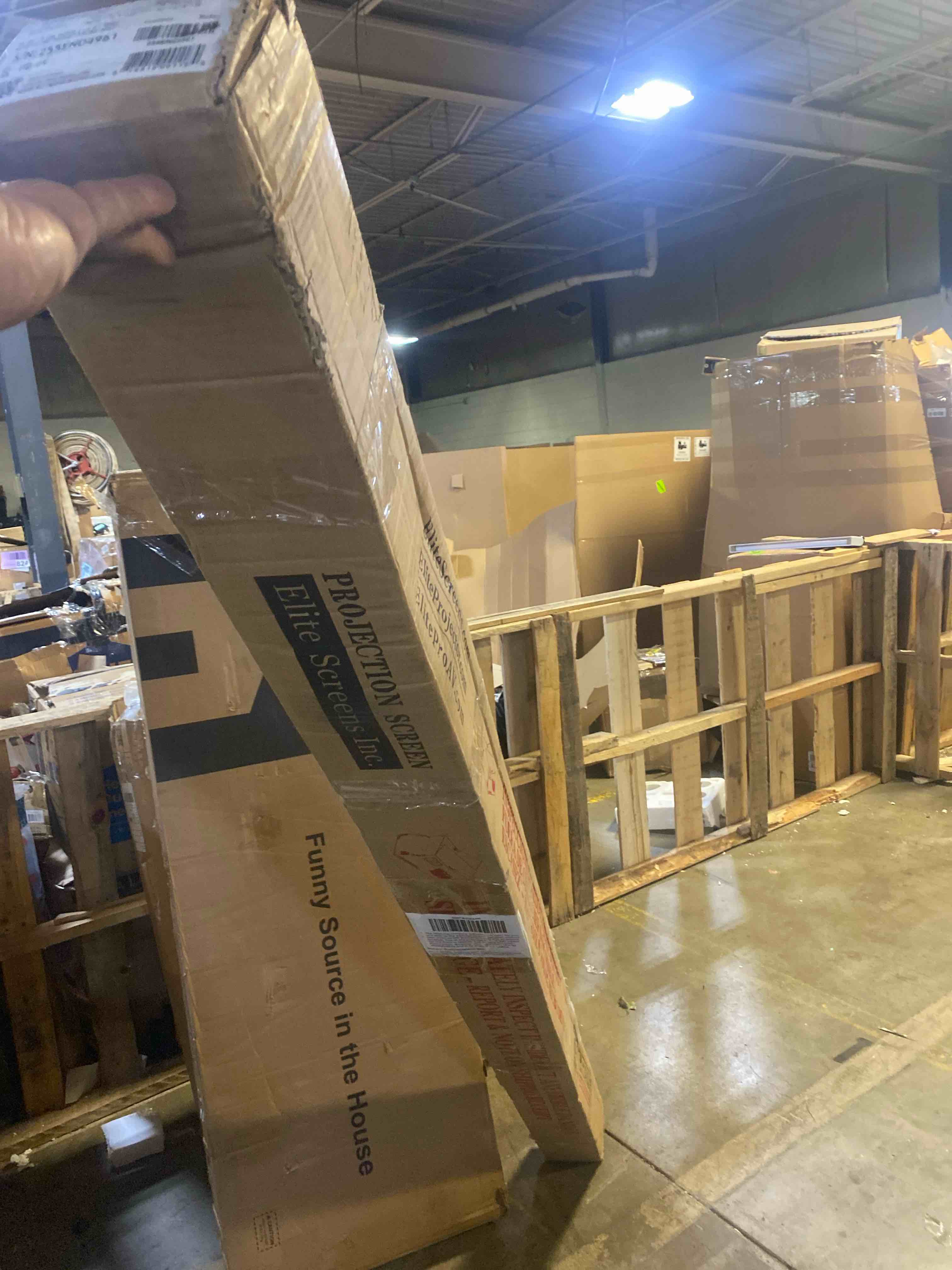 https://s3.amazonaws.com/lotting-images-prod/phillipi/PPE2328485_1754499450708.jpeg