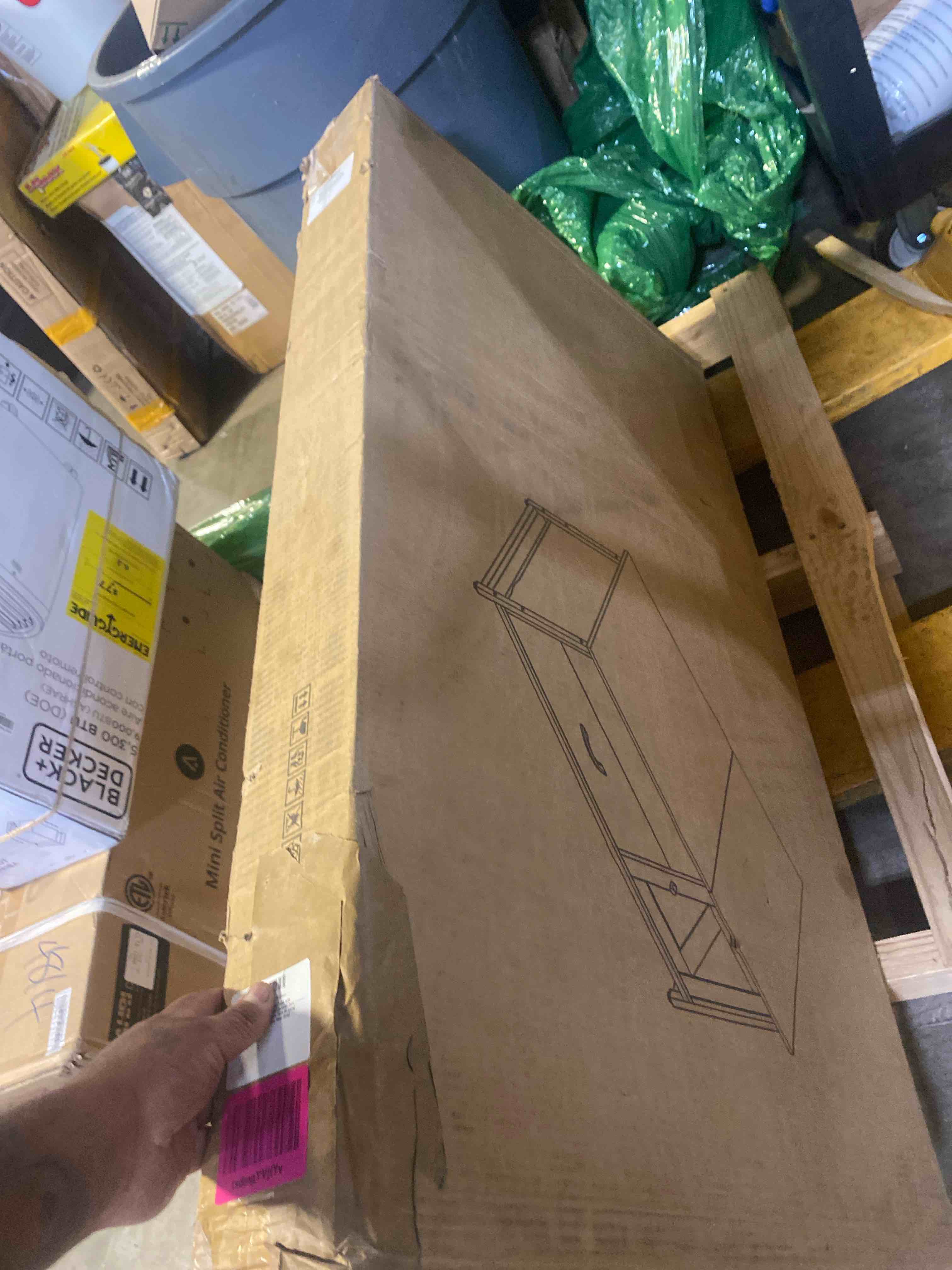 https://s3.amazonaws.com/lotting-images-prod/phillipi/PPE2328490_1754500490077.jpeg
