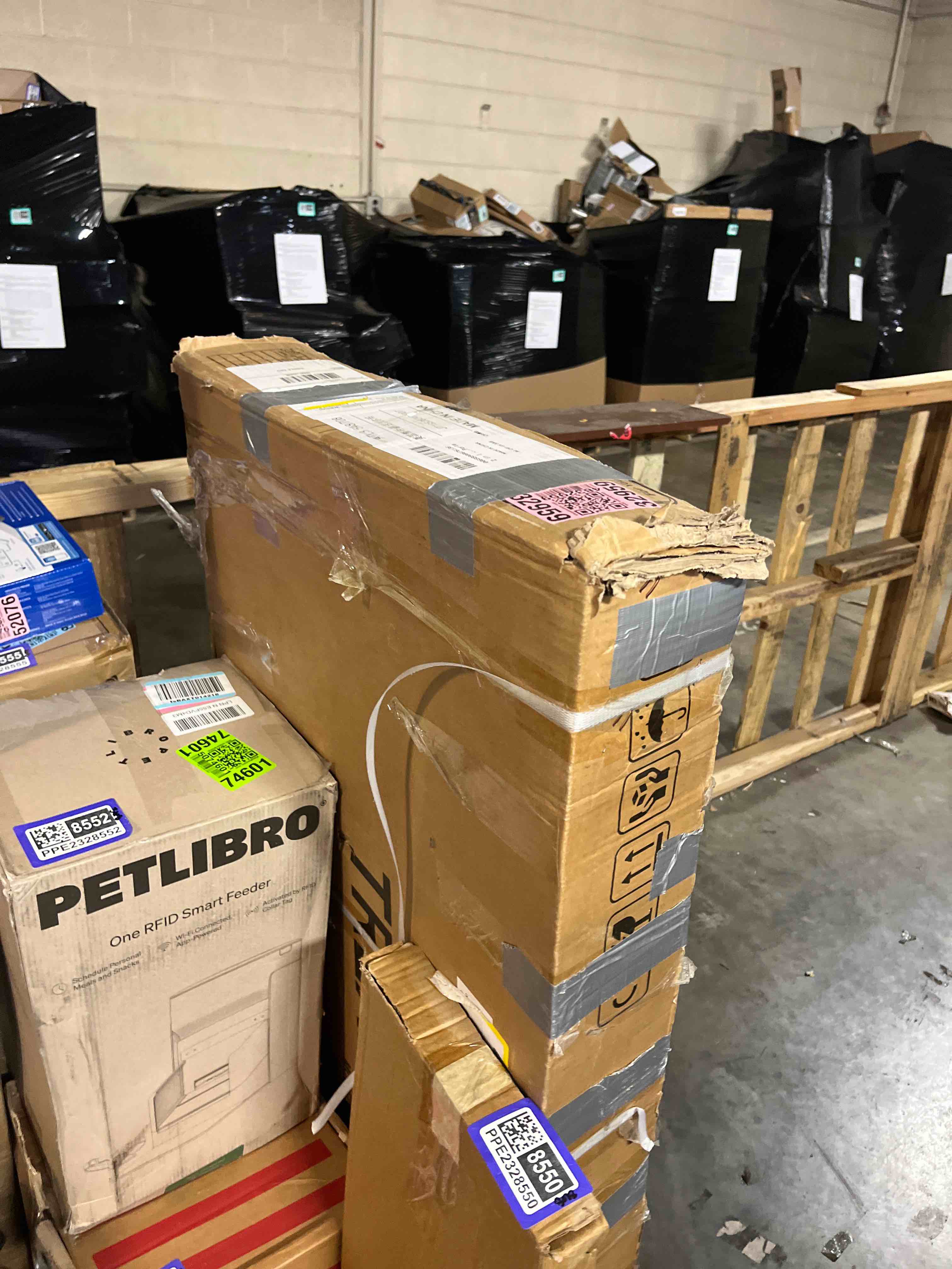 https://s3.amazonaws.com/lotting-images-prod/phillipi/PPE2328549_1755887177781.jpeg