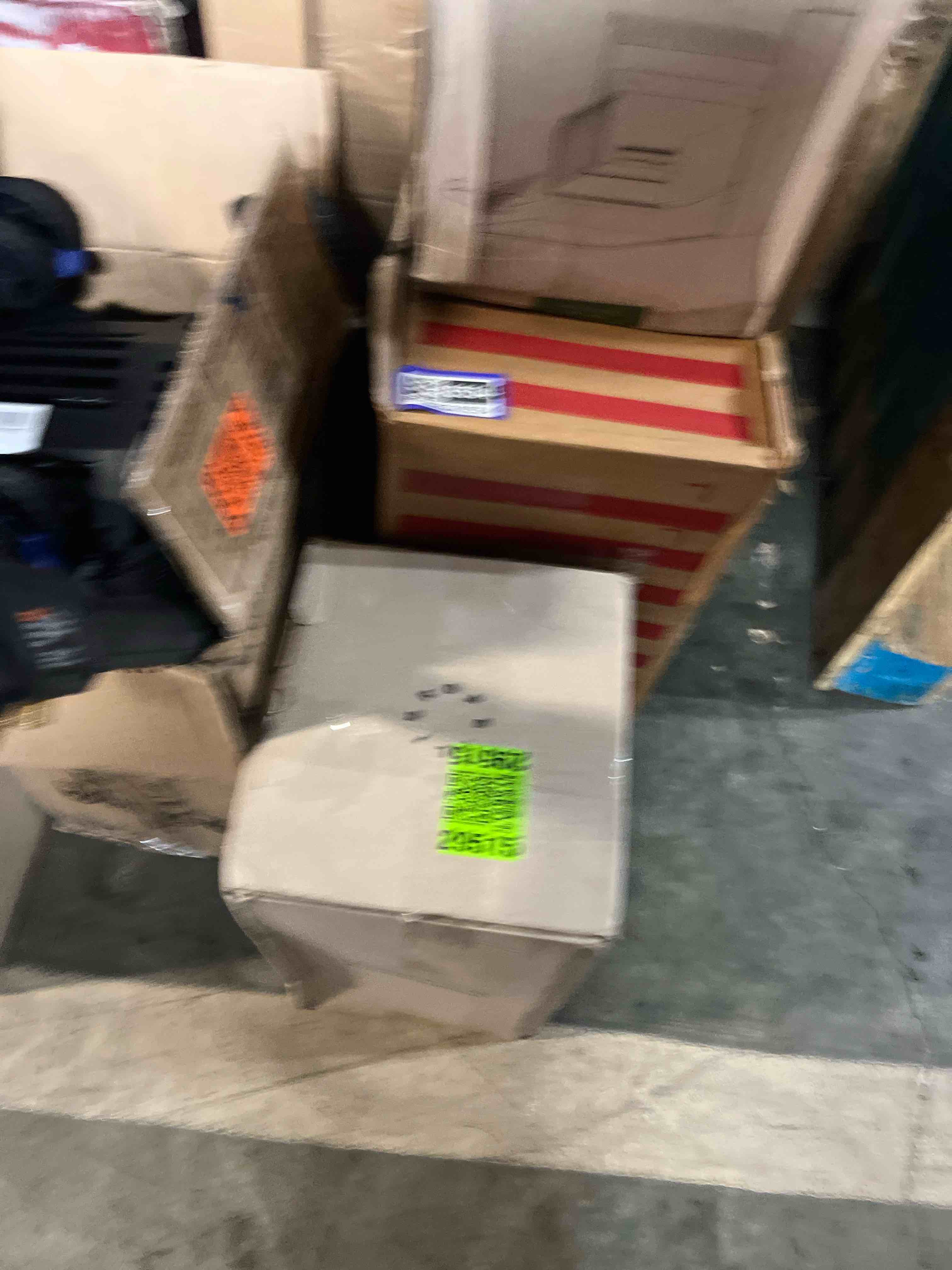 https://s3.amazonaws.com/lotting-images-prod/phillipi/PPE2328551_1755886951606.jpeg