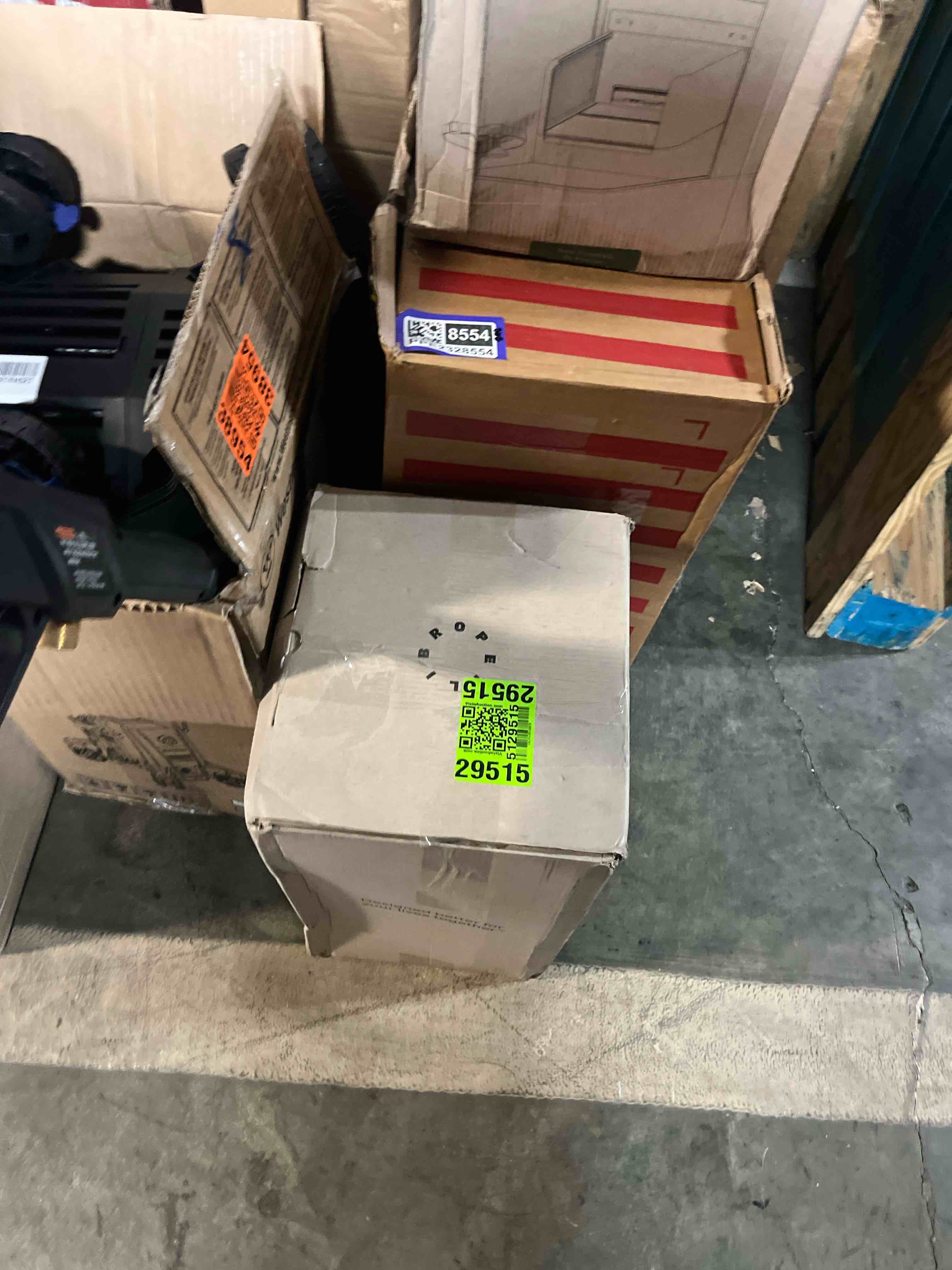 https://s3.amazonaws.com/lotting-images-prod/phillipi/PPE2328551_1755886952516.jpeg
