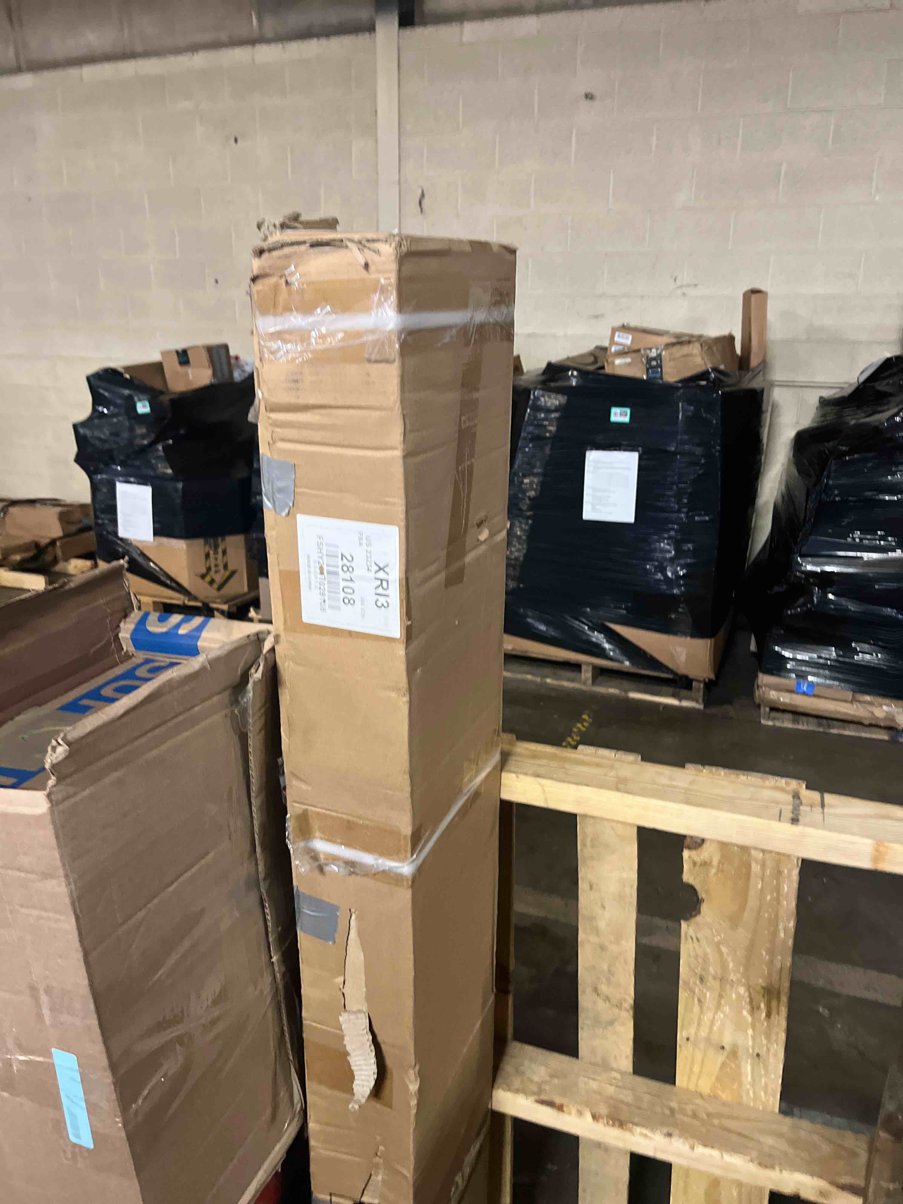https://s3.amazonaws.com/lotting-images-prod/phillipi/PPE2328560_1755886066634.jpeg