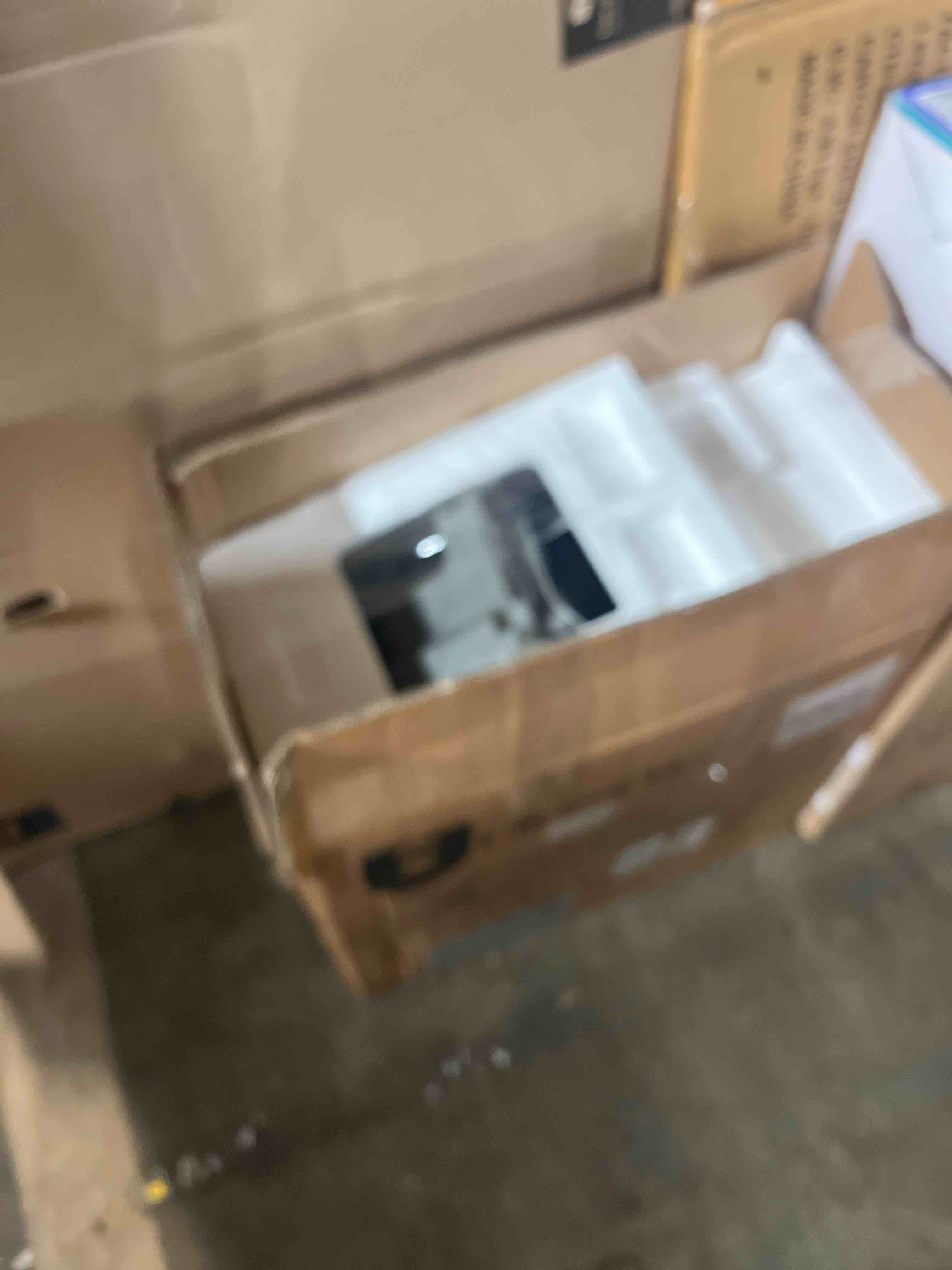 https://s3.amazonaws.com/lotting-images-prod/phillipi/PPE2328571_1755884868845.jpeg
