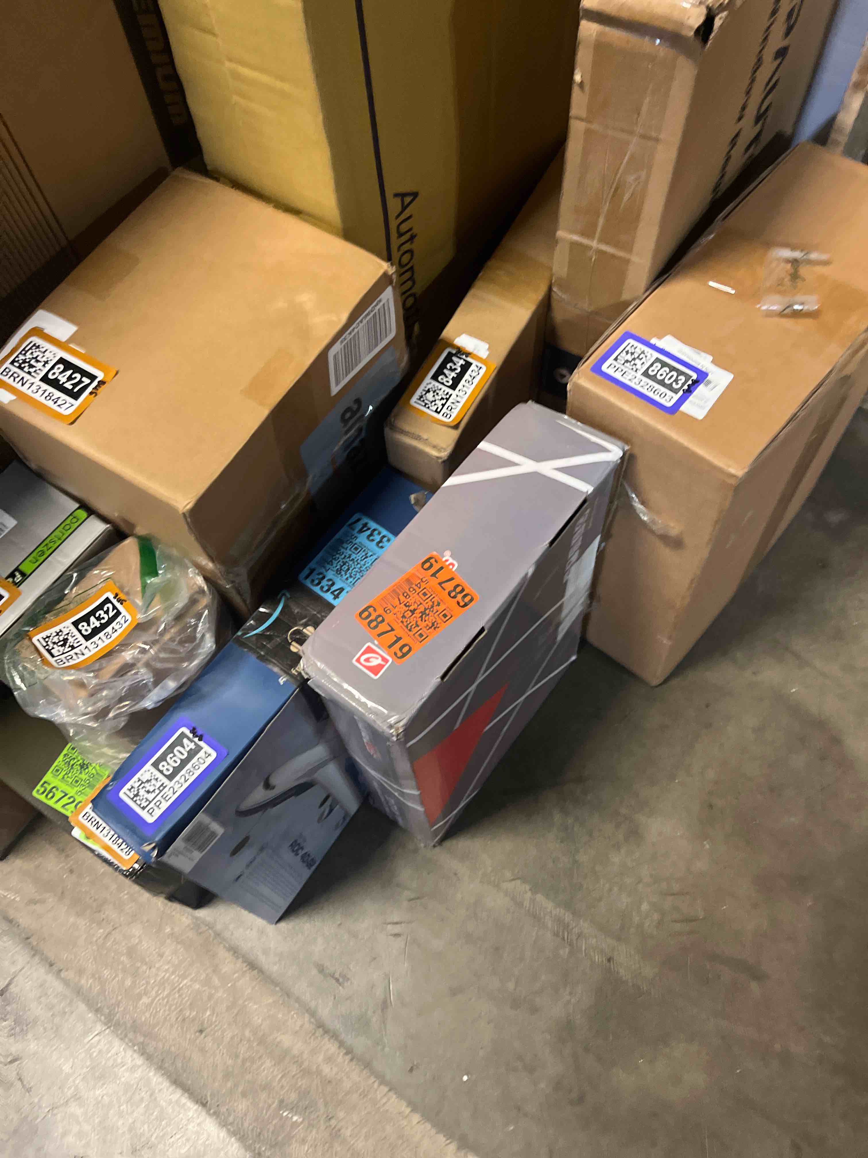 https://s3.amazonaws.com/lotting-images-prod/phillipi/PPE2328602_1755879881422.jpeg