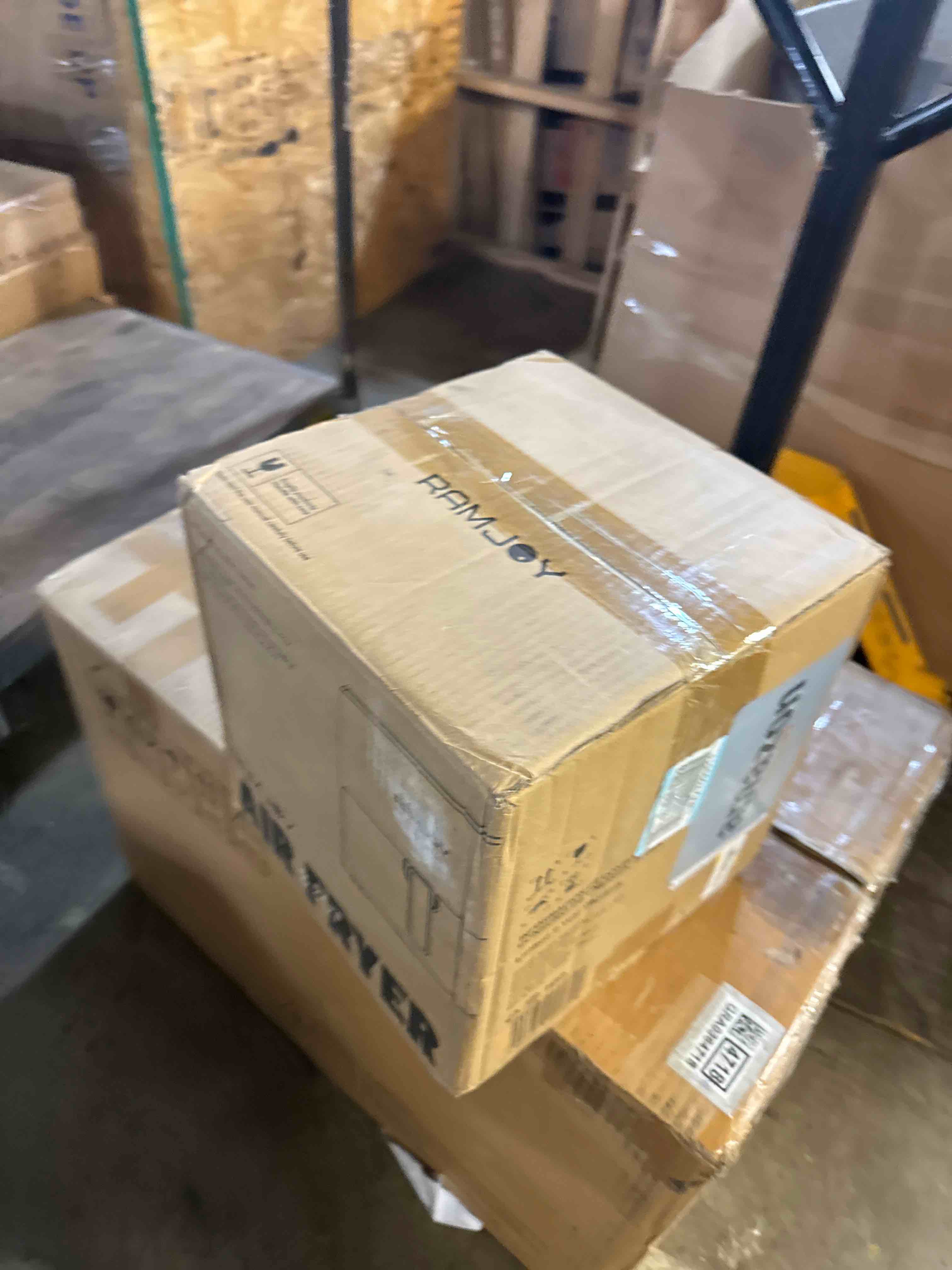 https://s3.amazonaws.com/lotting-images-prod/phillipi/PPE2328778_1757089665006.jpeg