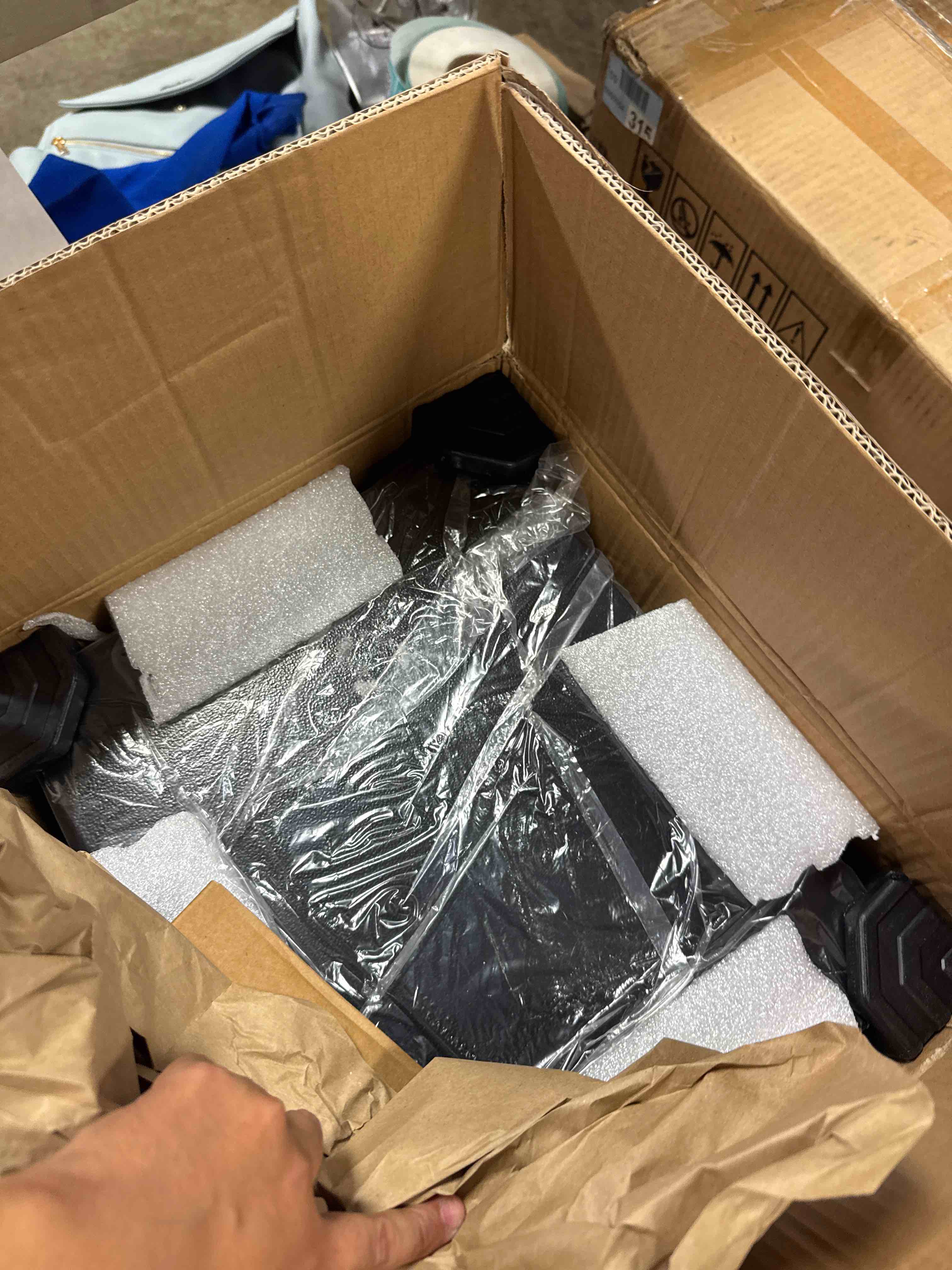 https://s3.amazonaws.com/lotting-images-prod/phillipi/PPE2328869_1757445482767.jpeg