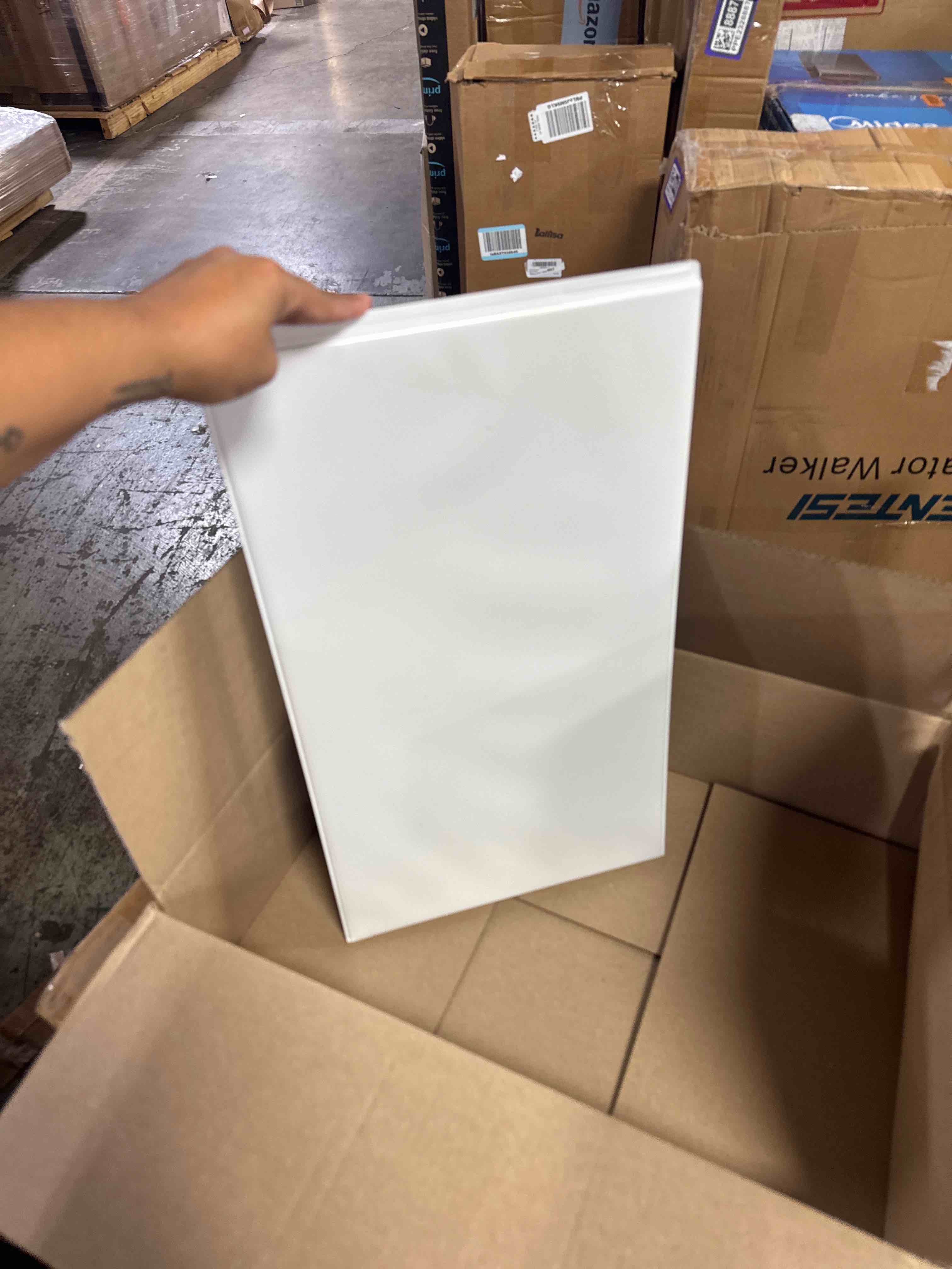 https://s3.amazonaws.com/lotting-images-prod/phillipi/PPE2328891_1757595597657.jpeg
