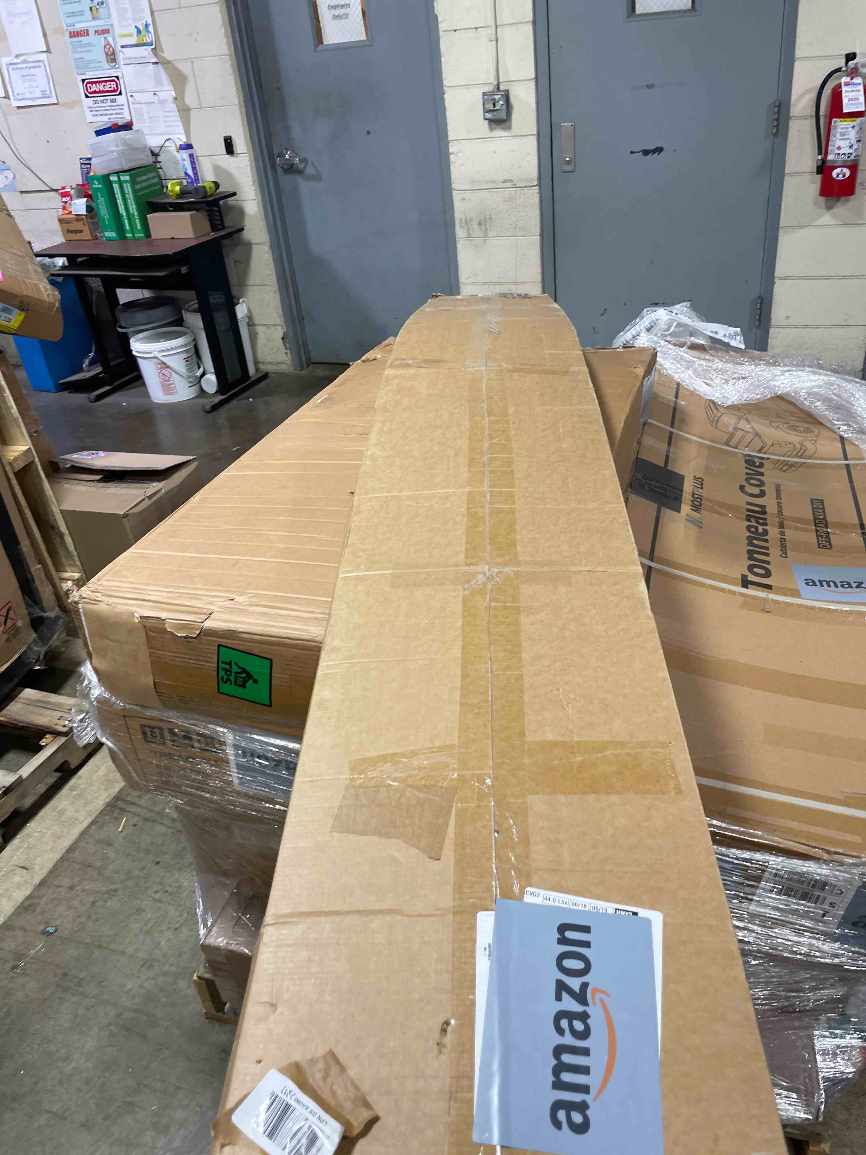 https://s3.amazonaws.com/lotting-images-prod/phillipi/PPE2328961_1757626459927.jpeg