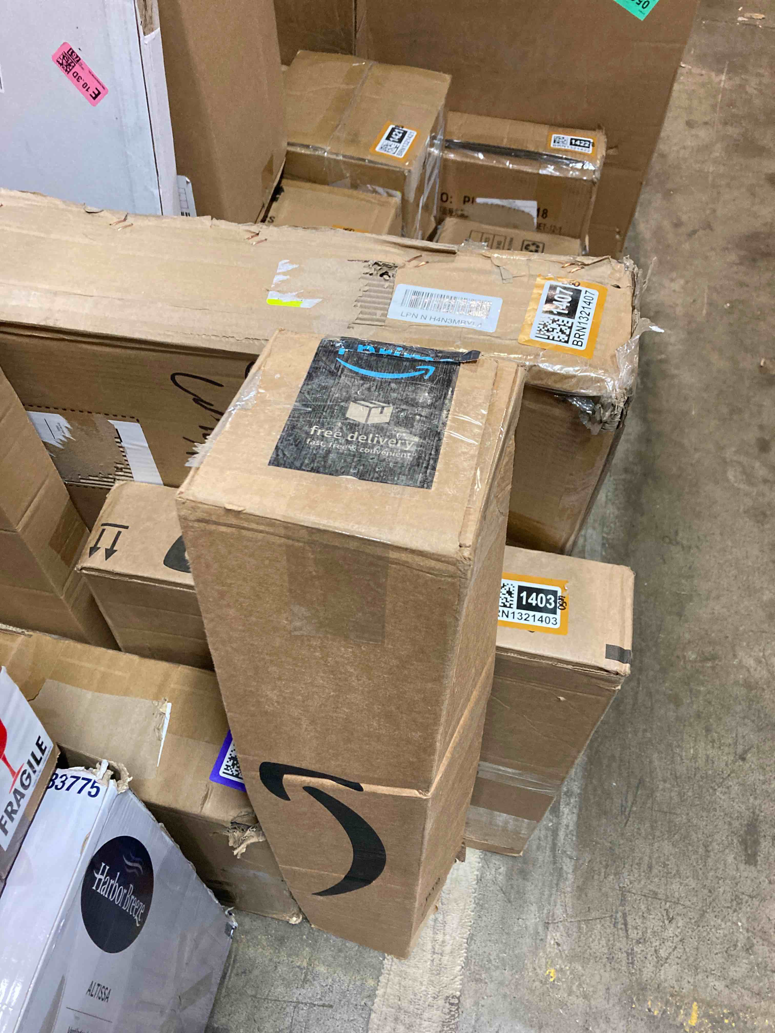 https://s3.amazonaws.com/lotting-images-prod/phillipi/PPE2329010_1746028499833.jpeg
