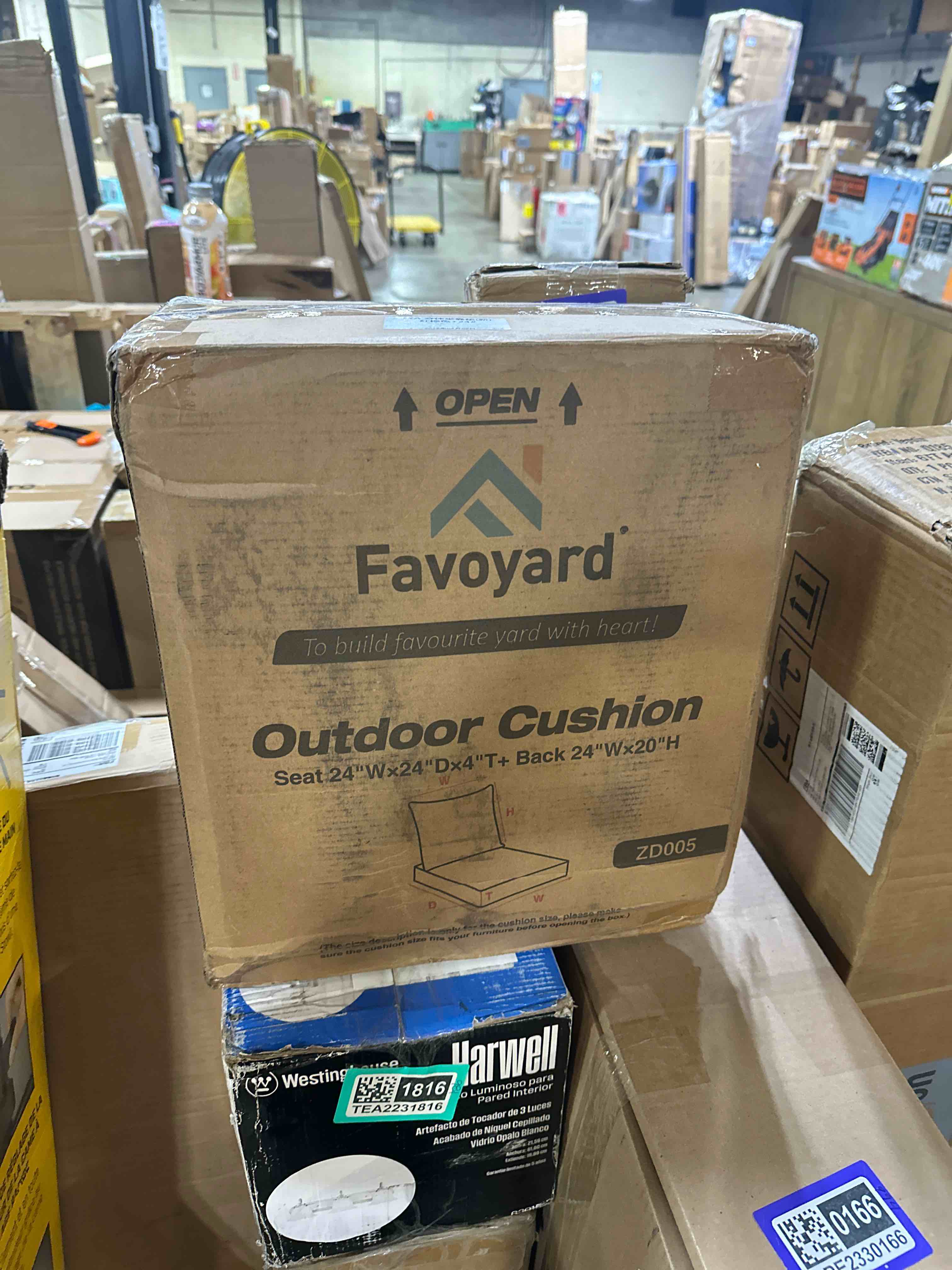 https://s3.amazonaws.com/lotting-images-prod/phillipi/PPE2330169_1750935720435.jpeg