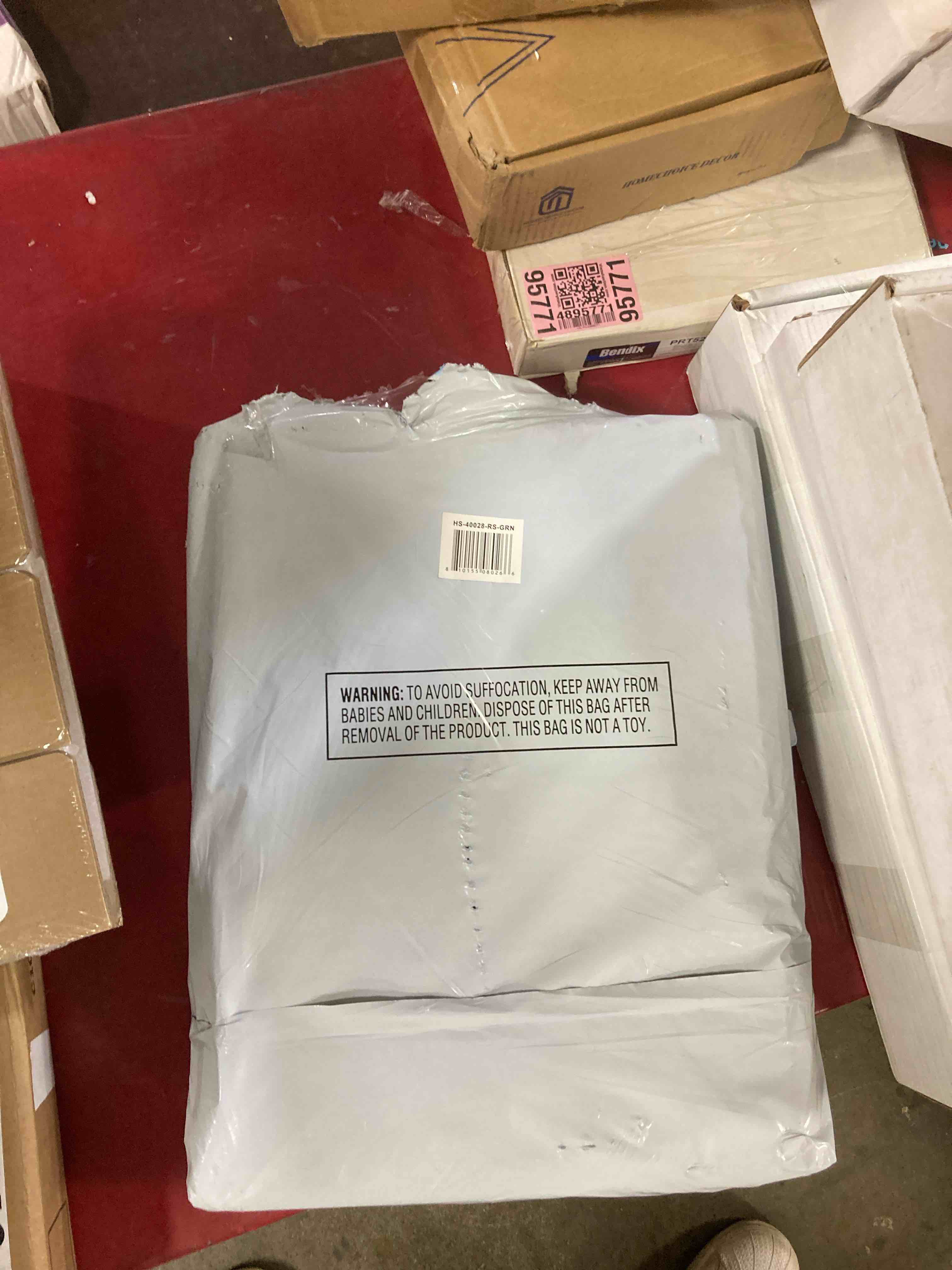 https://s3.amazonaws.com/lotting-images-prod/phillipi/PPE2330533_1751905639106.jpeg