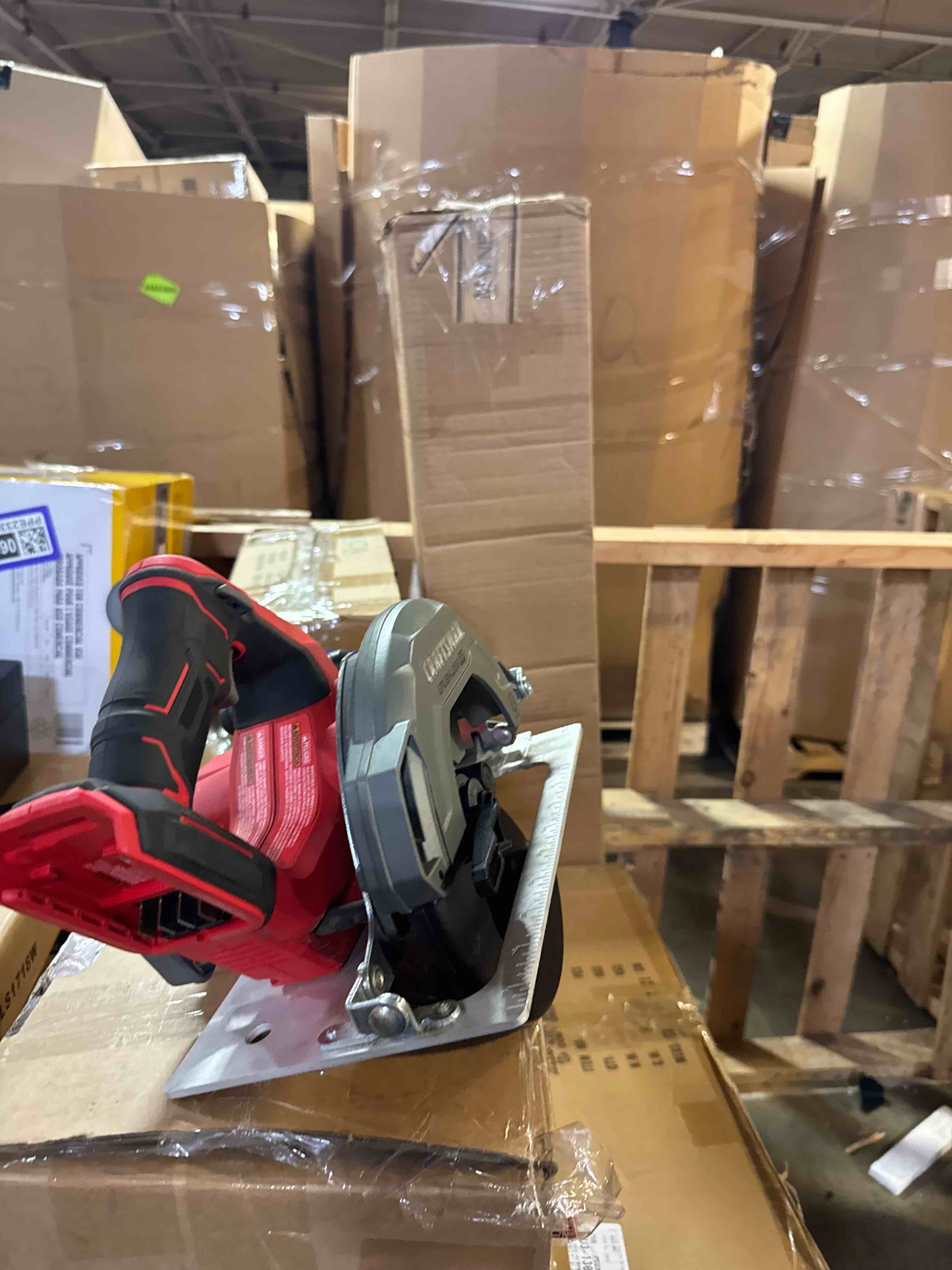 https://s3.amazonaws.com/lotting-images-prod/phillipi/PPE2330614_1752083401377.jpeg