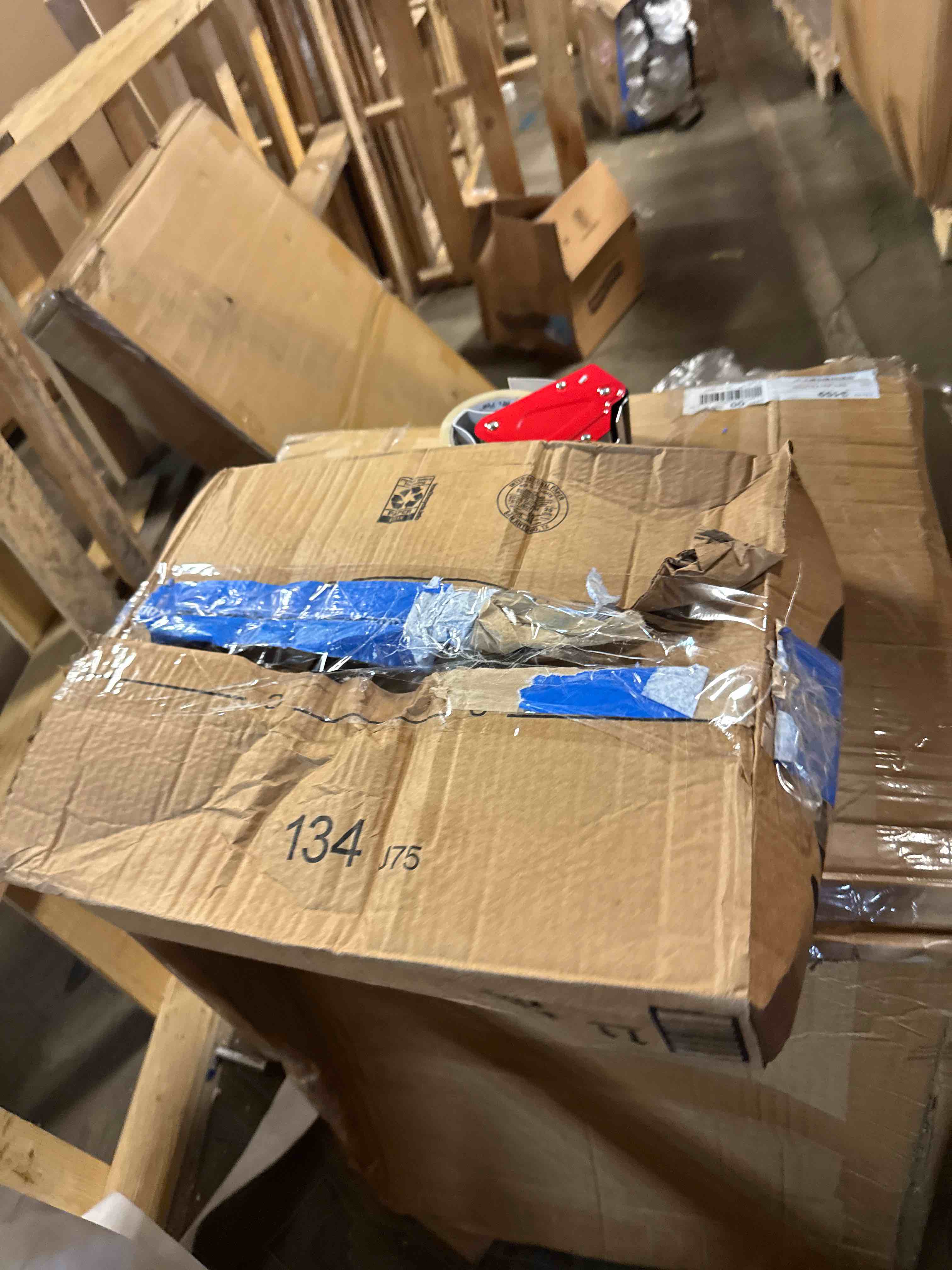 https://s3.amazonaws.com/lotting-images-prod/phillipi/PPE2330641_1752090118350.jpeg