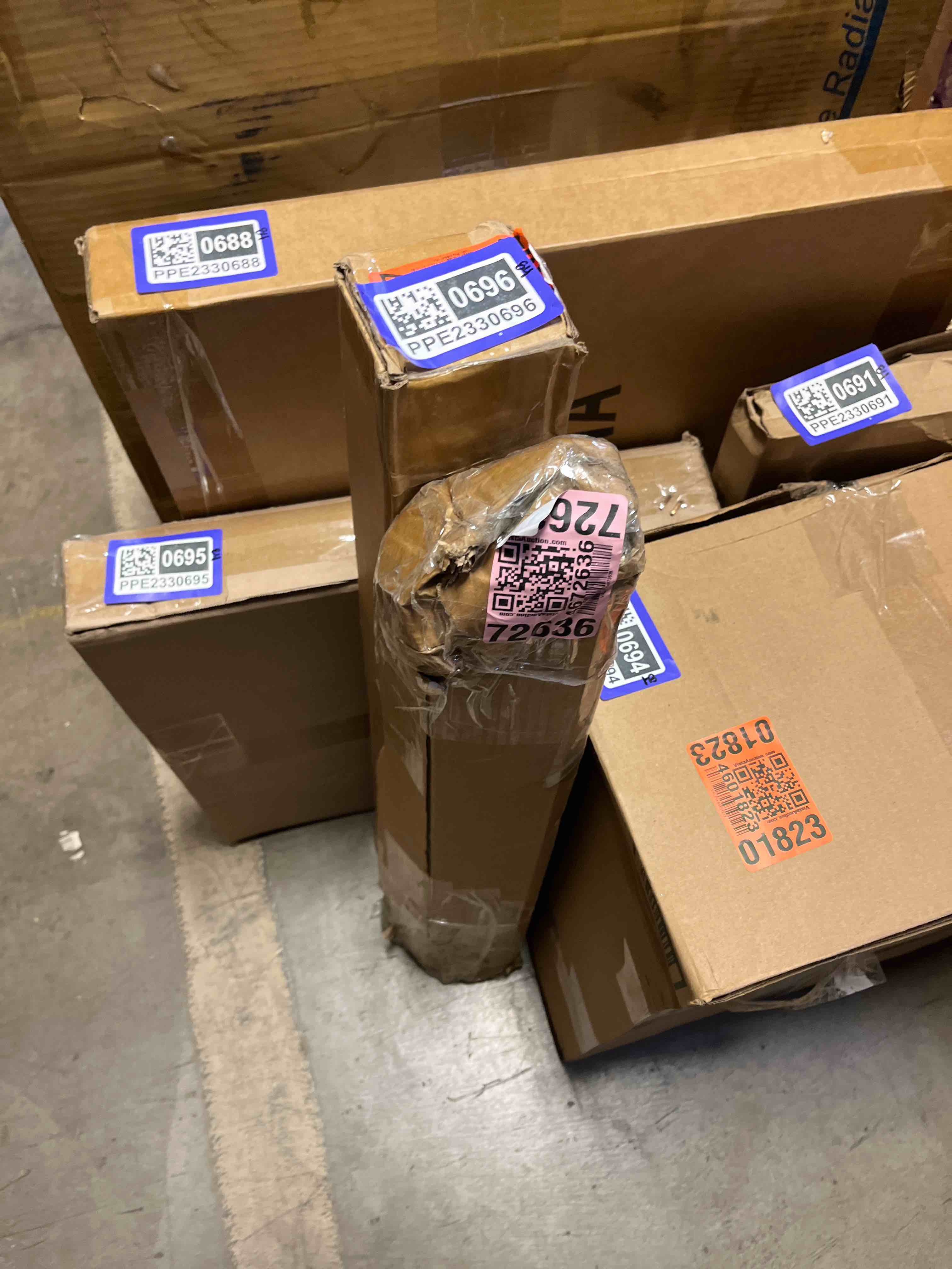 https://s3.amazonaws.com/lotting-images-prod/phillipi/PPE2330697_1752086174532.jpeg