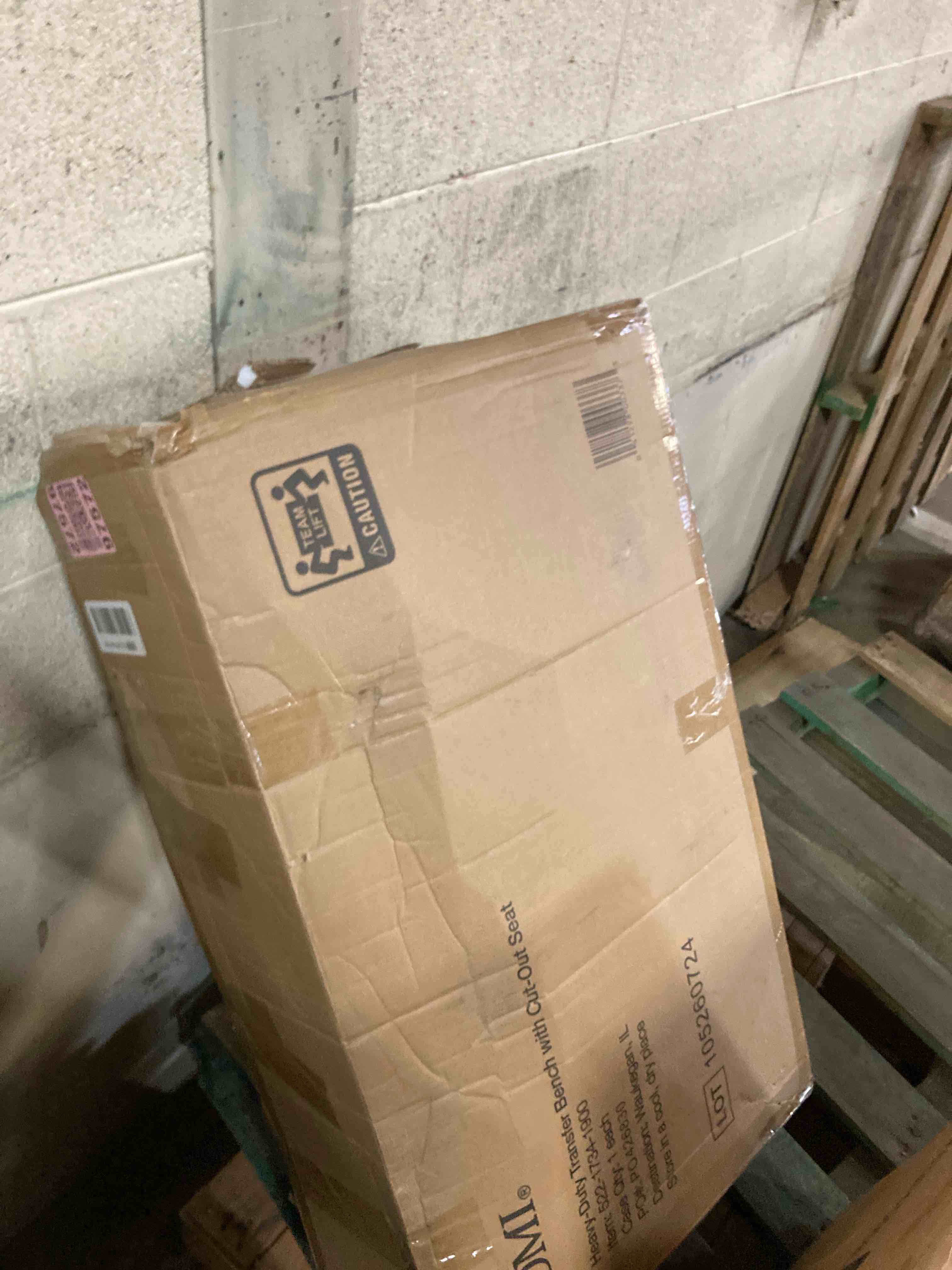 https://s3.amazonaws.com/lotting-images-prod/phillipi/PPE2330726_1752157365135.jpeg