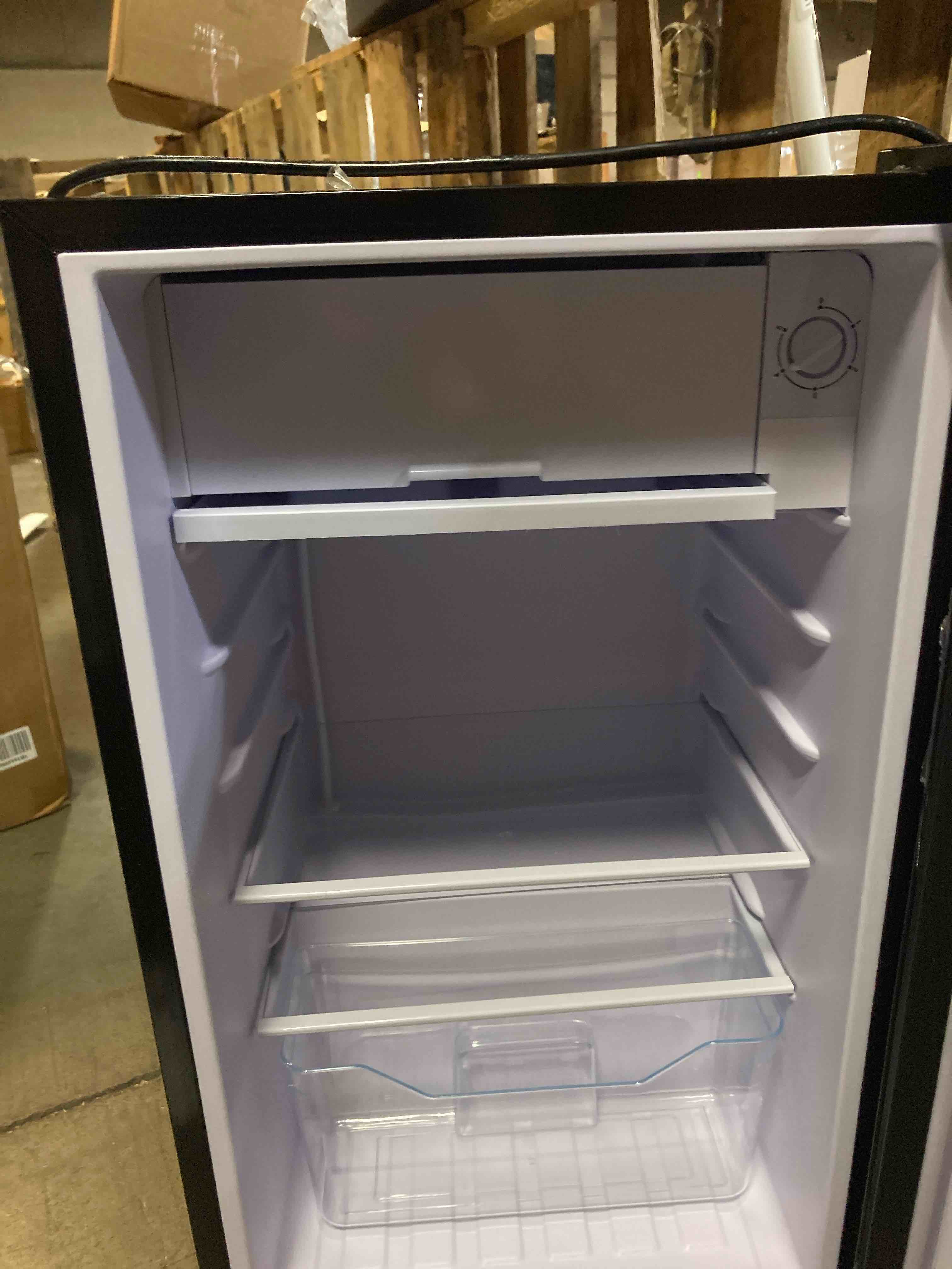 https://s3.amazonaws.com/lotting-images-prod/phillipi/PPE2330753_1752163675537.jpeg