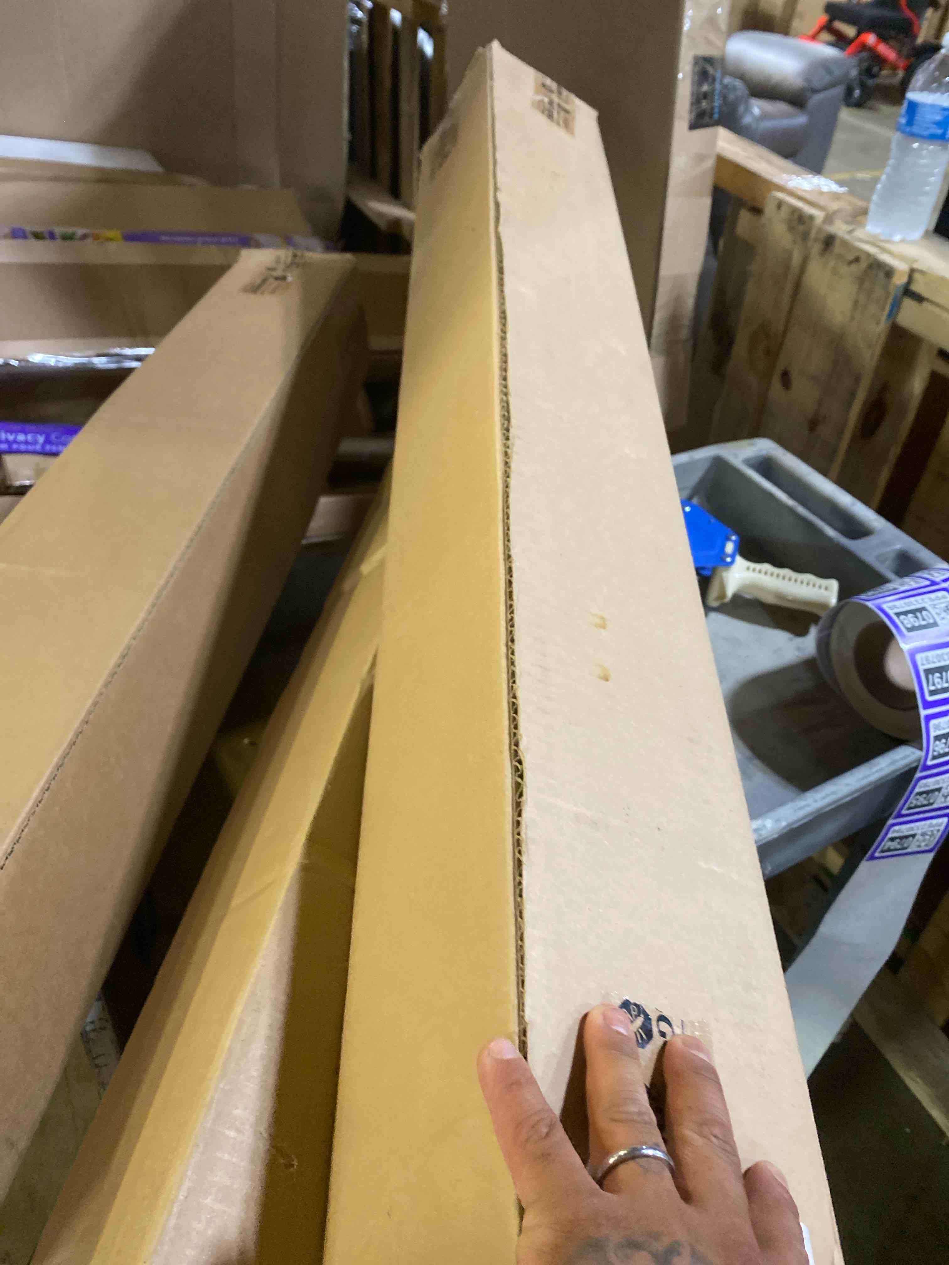 https://s3.amazonaws.com/lotting-images-prod/phillipi/PPE2330796_1752170645418.jpeg