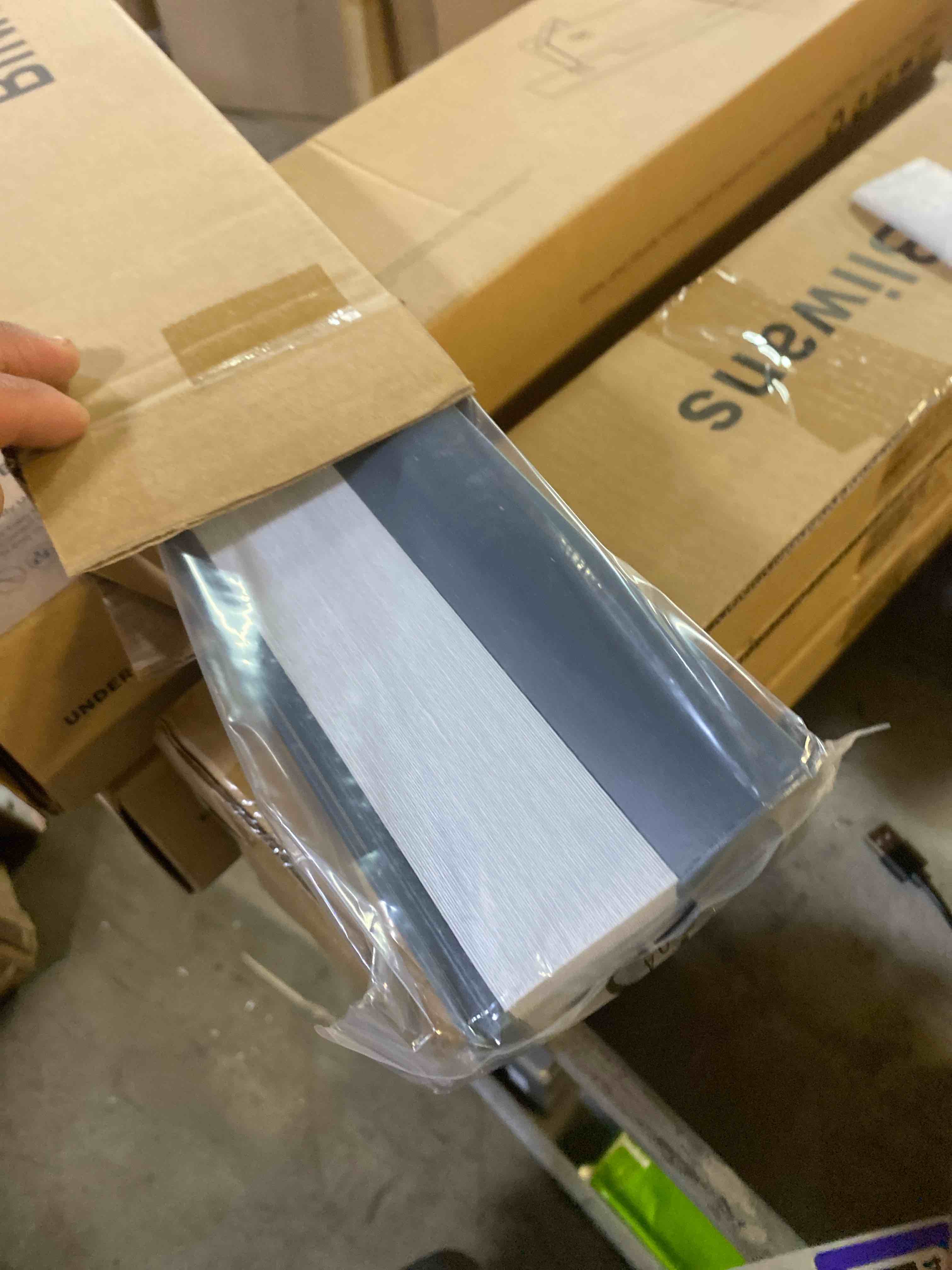 https://s3.amazonaws.com/lotting-images-prod/phillipi/PPE2330818_1752173025661.jpeg