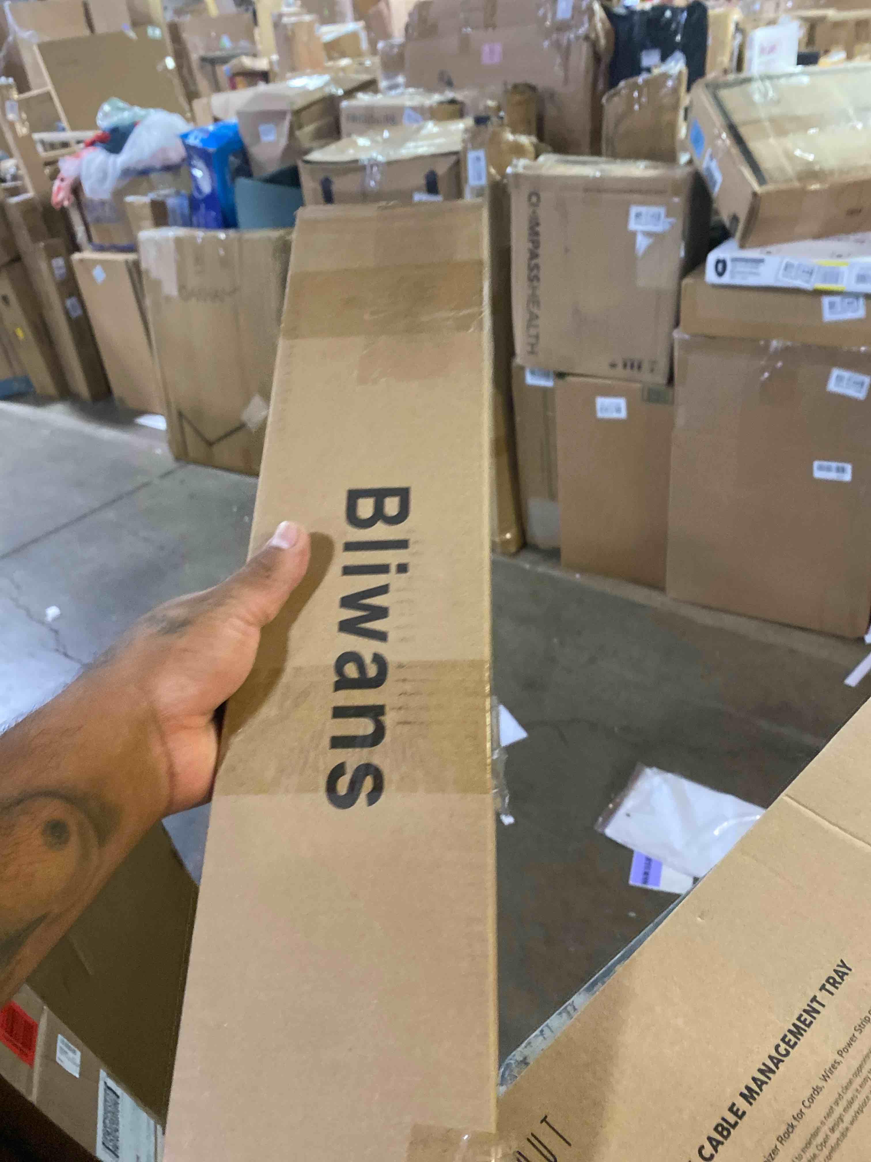 https://s3.amazonaws.com/lotting-images-prod/phillipi/PPE2330818_1752173044142.jpeg