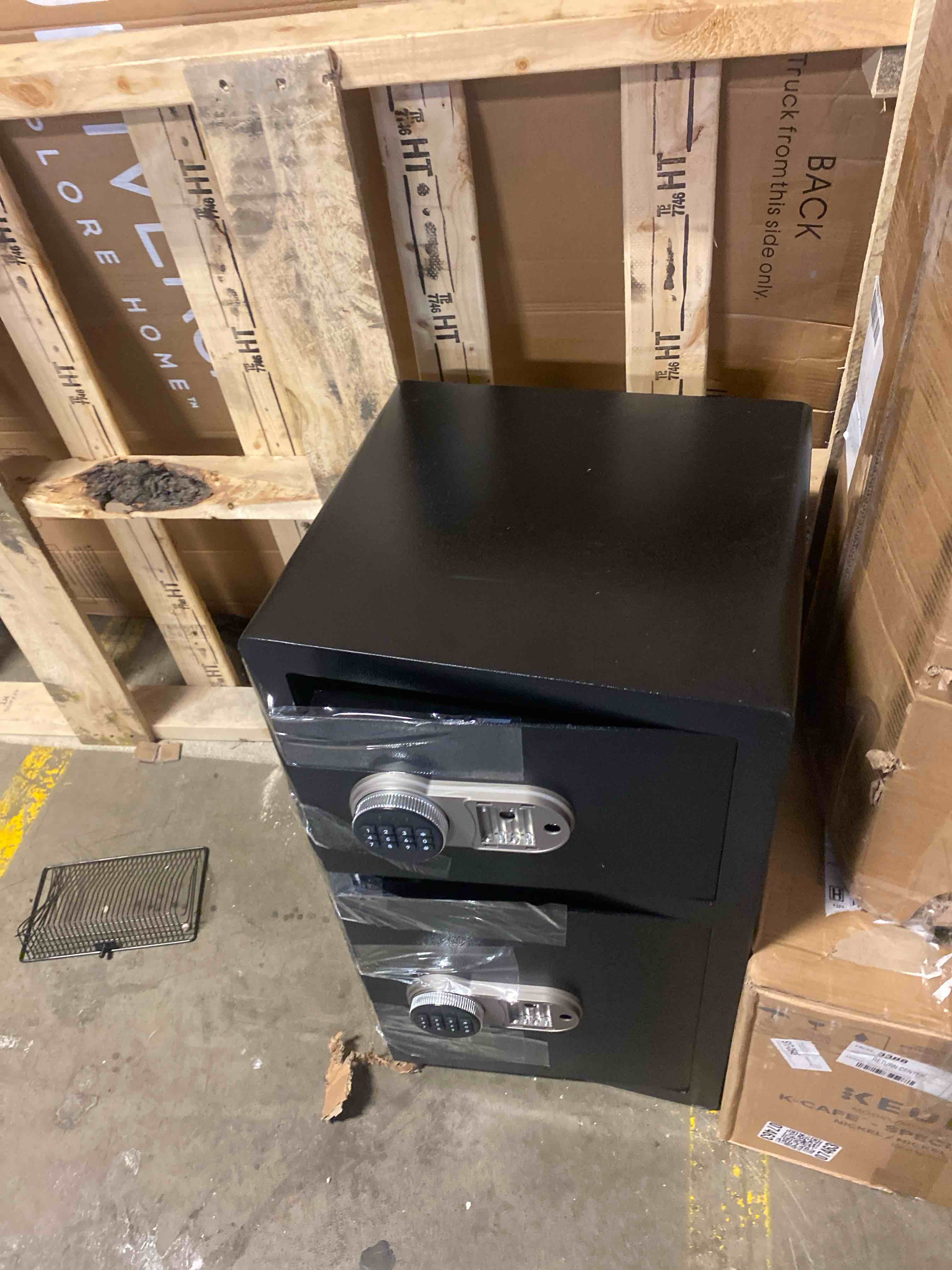 https://s3.amazonaws.com/lotting-images-prod/phillipi/PPE2330842_1752249570276.jpeg