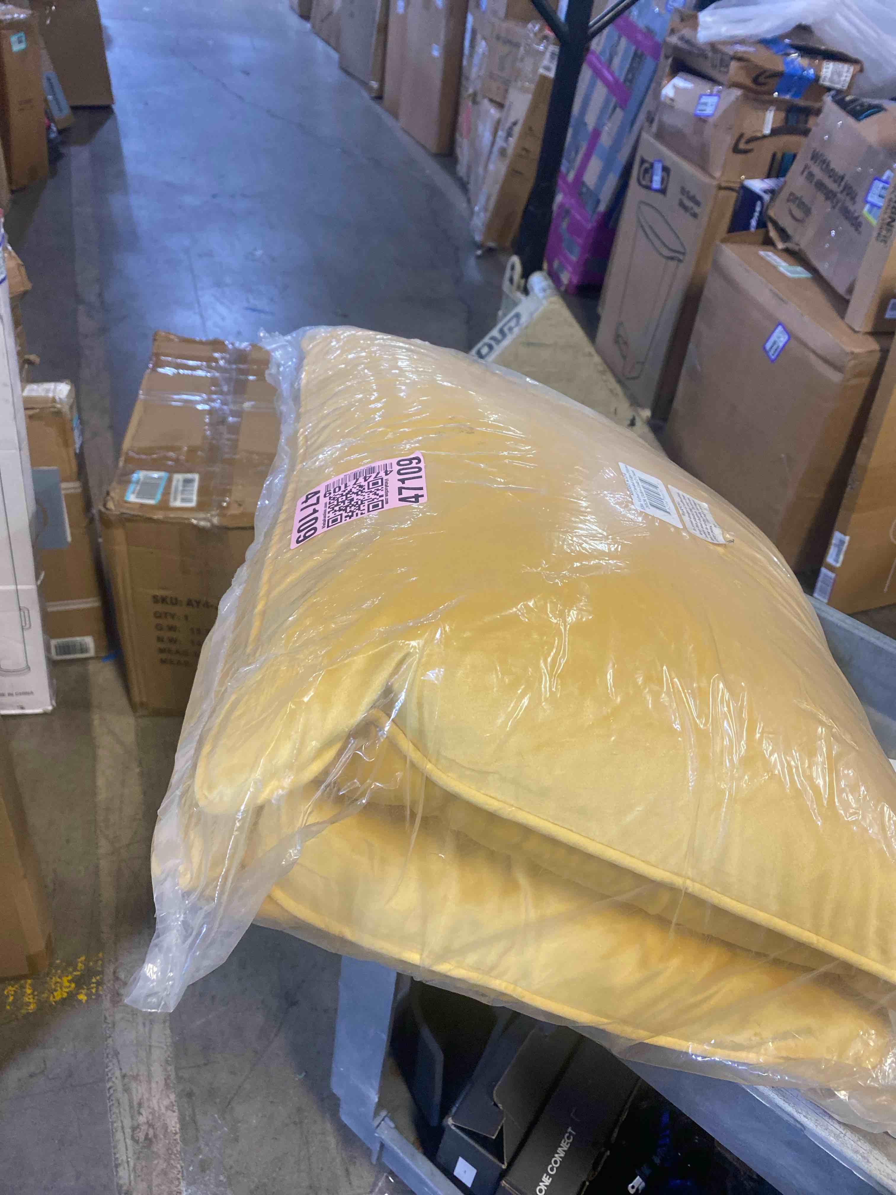 https://s3.amazonaws.com/lotting-images-prod/phillipi/PPE2330846_1752255075079.jpeg
