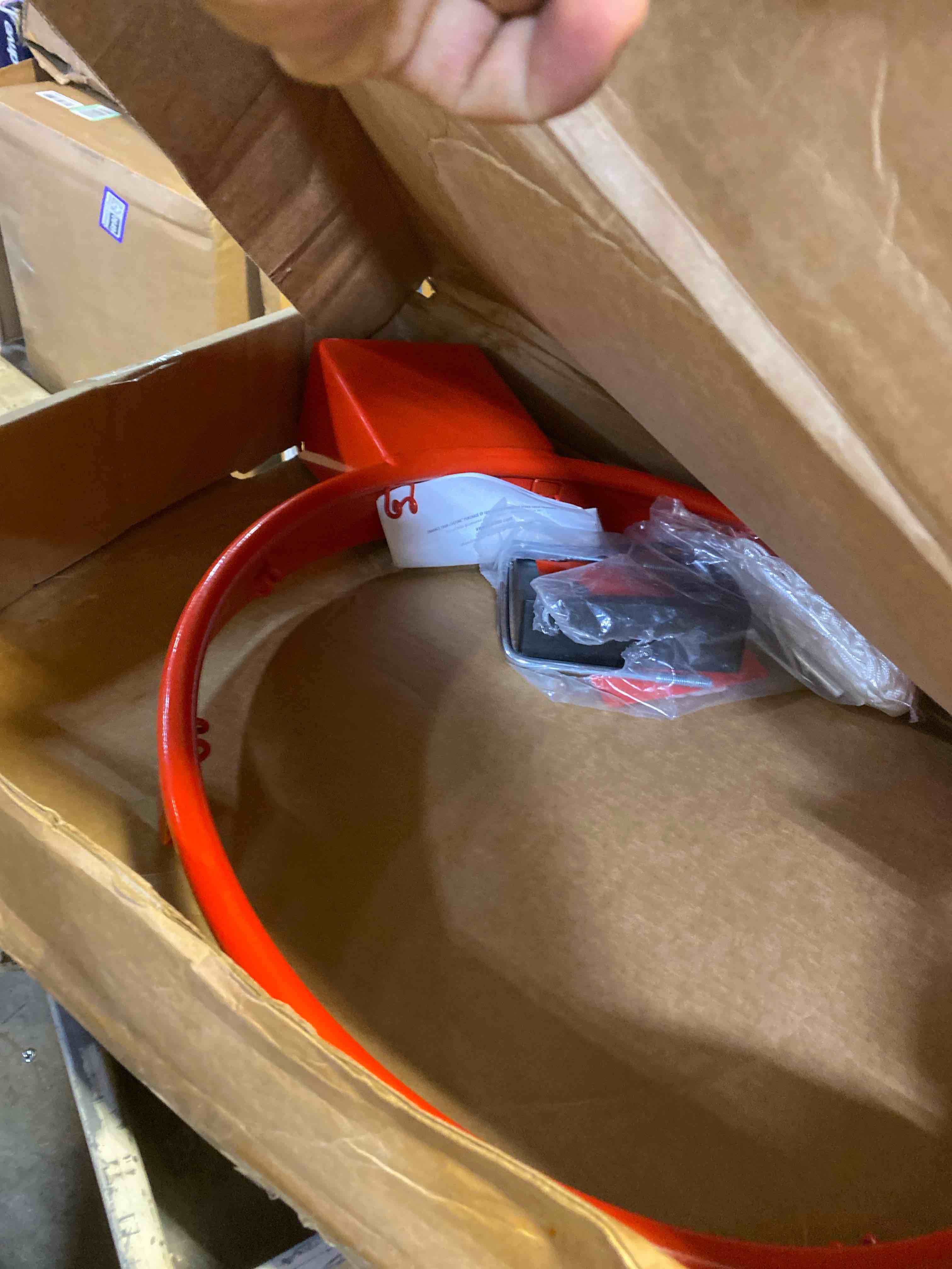 https://s3.amazonaws.com/lotting-images-prod/phillipi/PPE2330874_1752264284745.jpeg