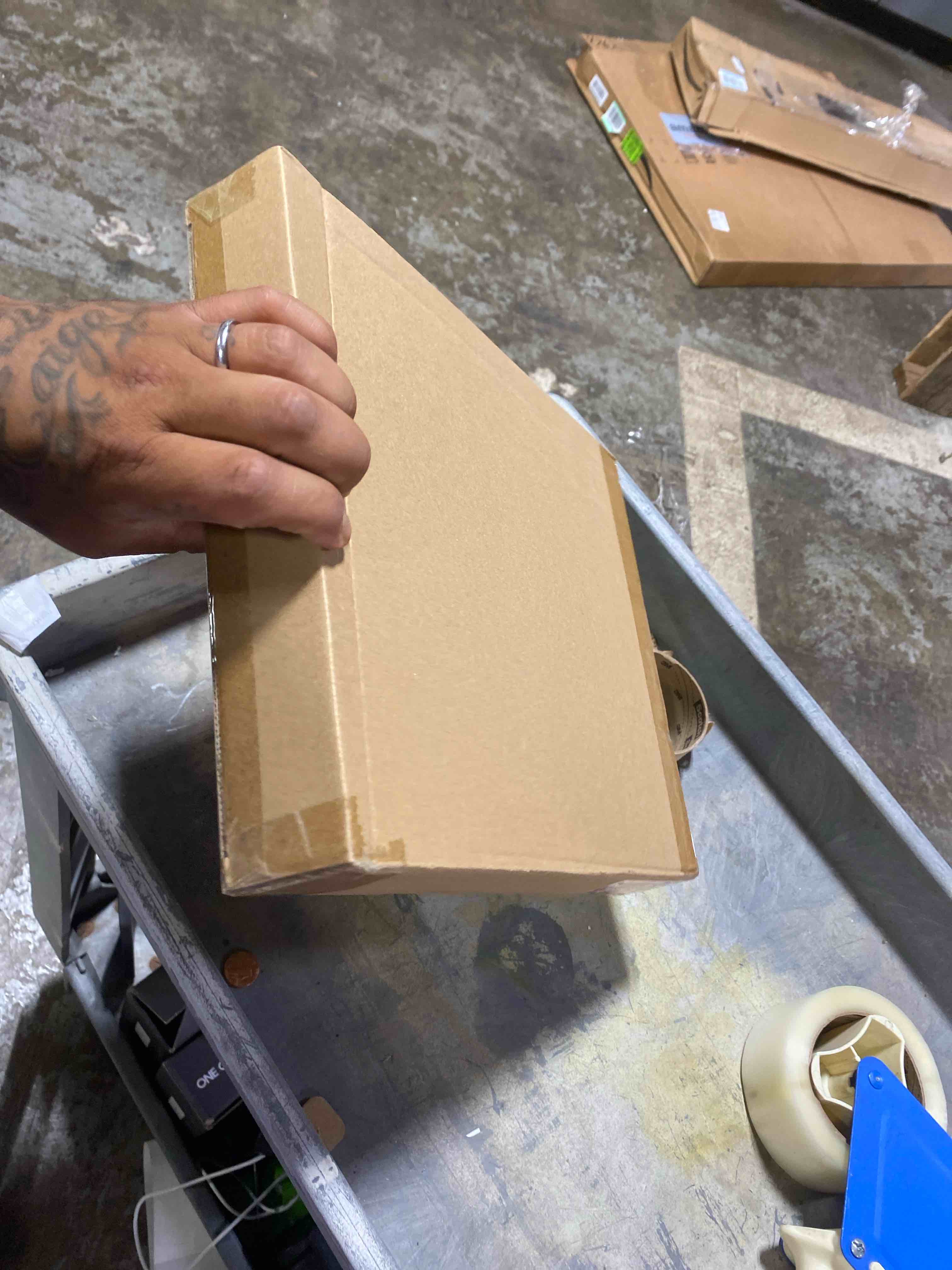 https://s3.amazonaws.com/lotting-images-prod/phillipi/PPE2330941_1752512420949.jpeg