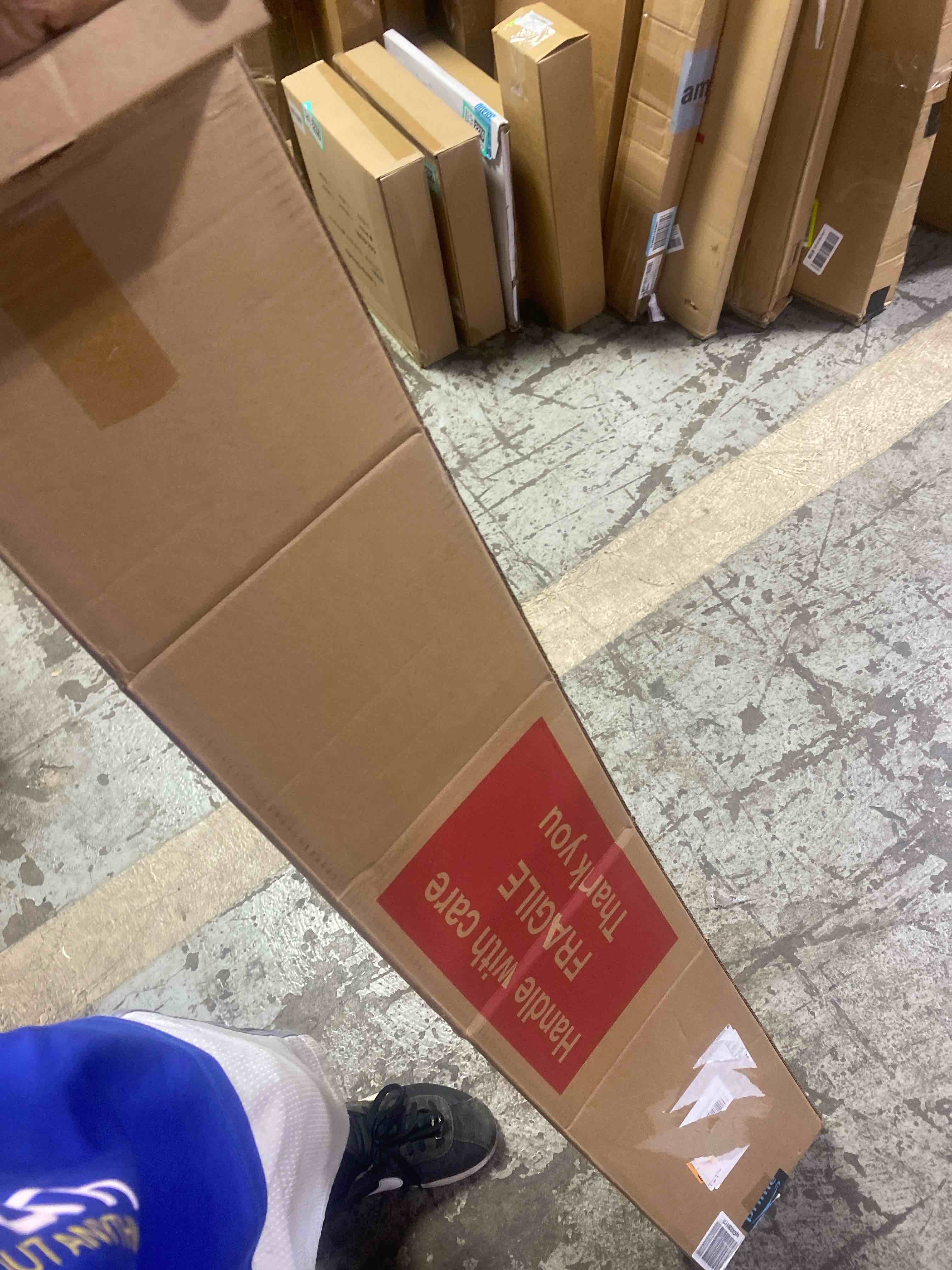 https://s3.amazonaws.com/lotting-images-prod/phillipi/PPE2330947_1752529649279.jpeg