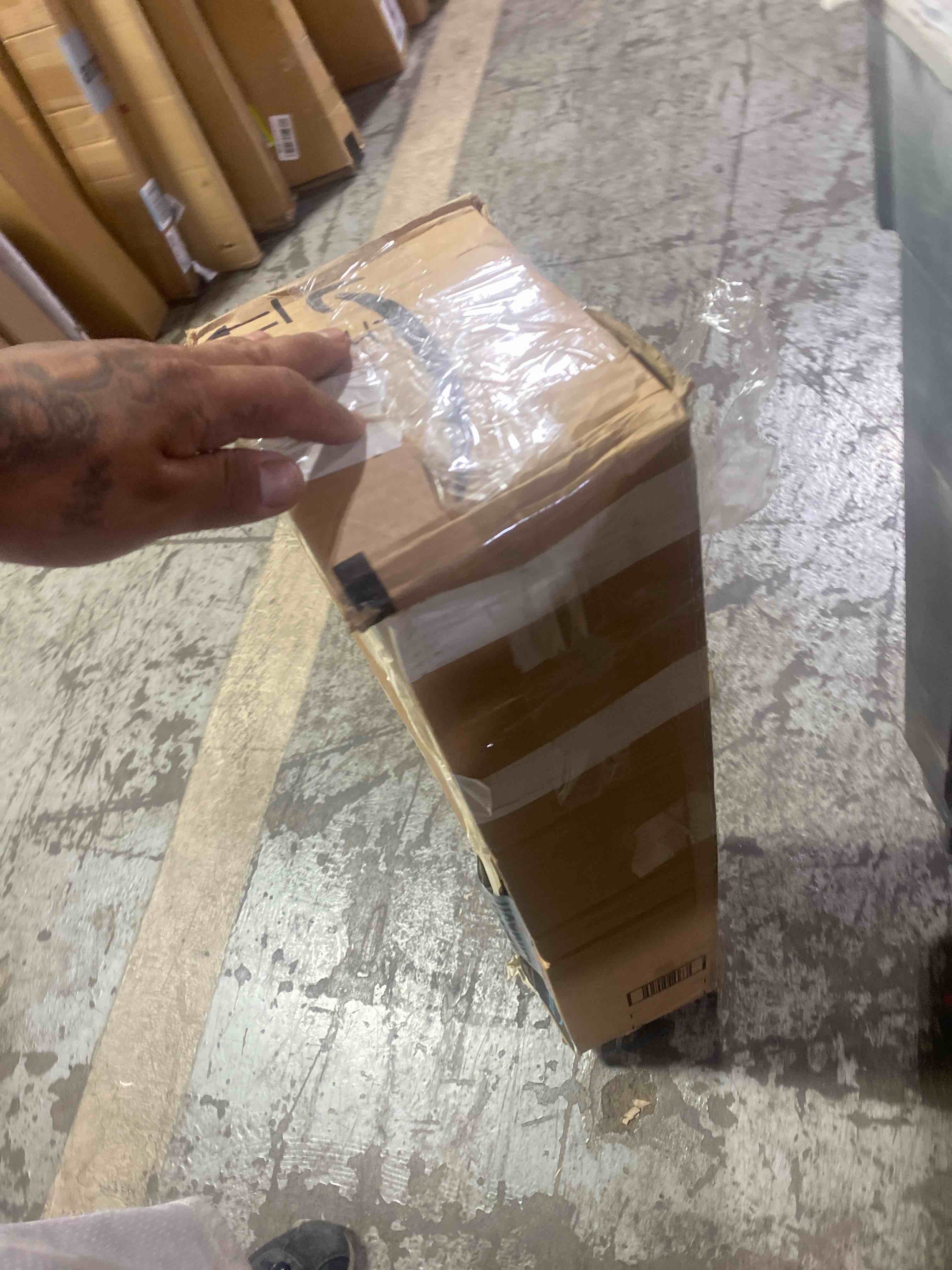 https://s3.amazonaws.com/lotting-images-prod/phillipi/PPE2330948_1752529766179.jpeg