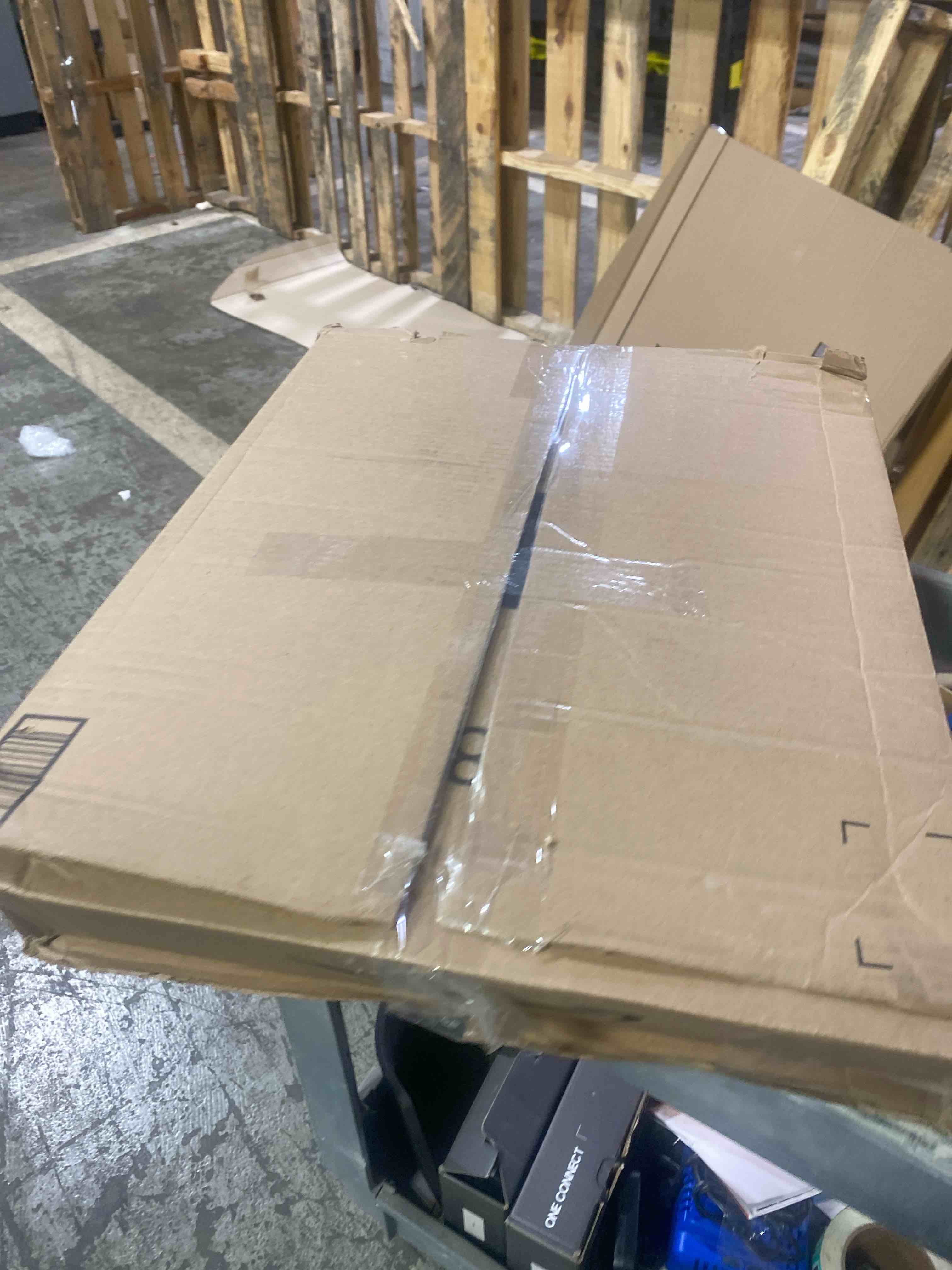 https://s3.amazonaws.com/lotting-images-prod/phillipi/PPE2330949_1752529856453.jpeg