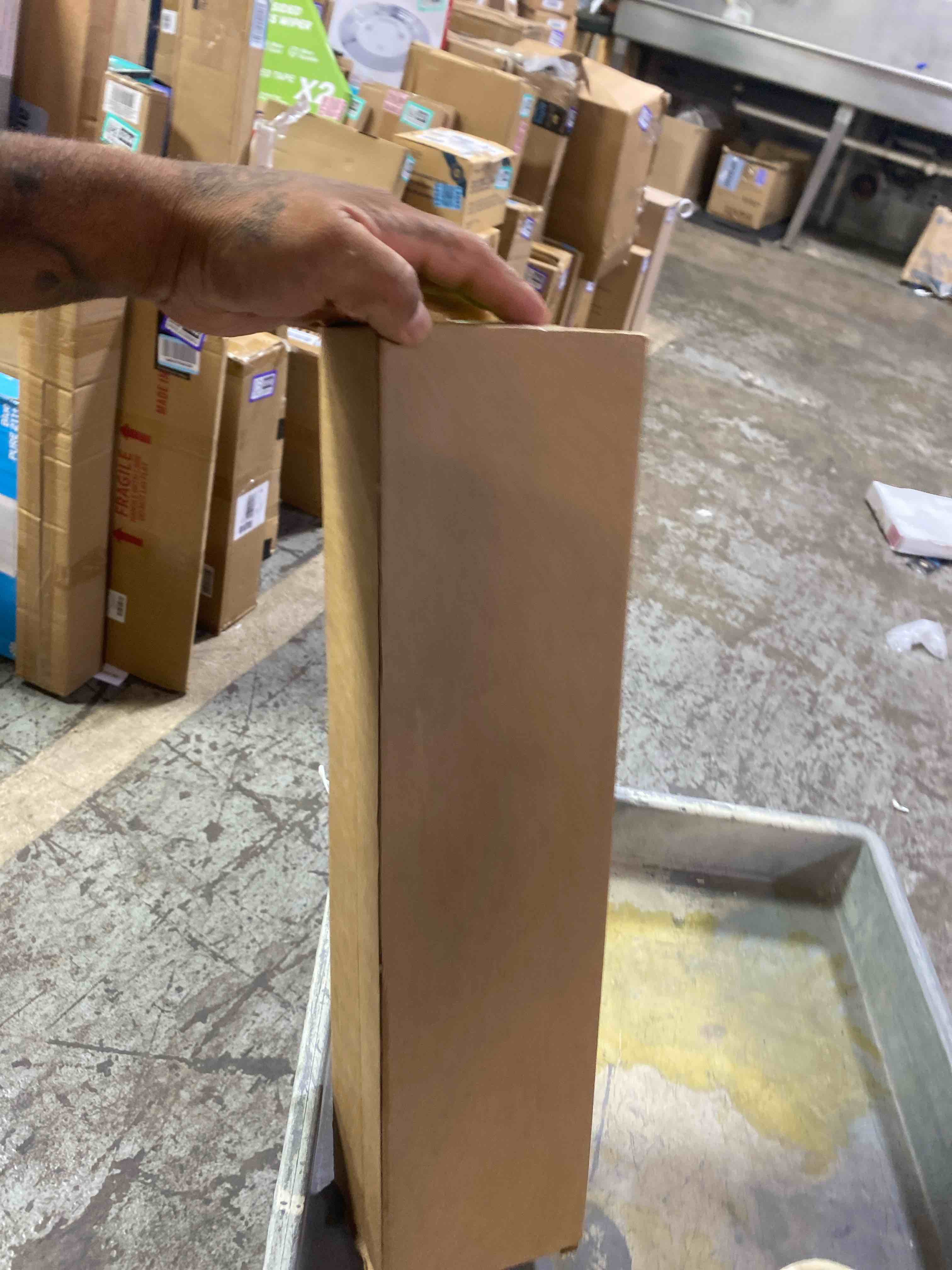 https://s3.amazonaws.com/lotting-images-prod/phillipi/PPE2330966_1752588026568.jpeg
