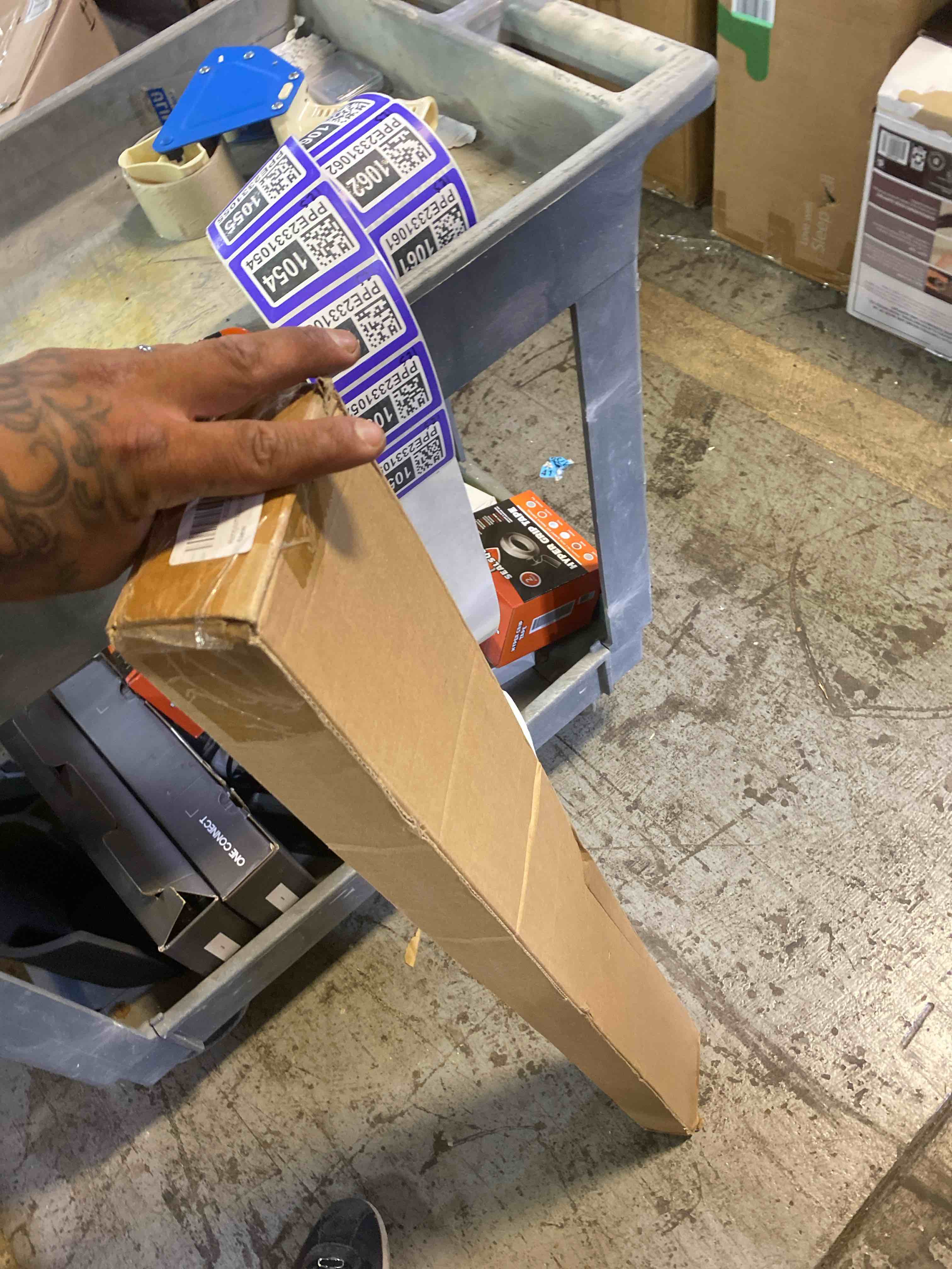 https://s3.amazonaws.com/lotting-images-prod/phillipi/PPE2331051_1752609820387.jpeg