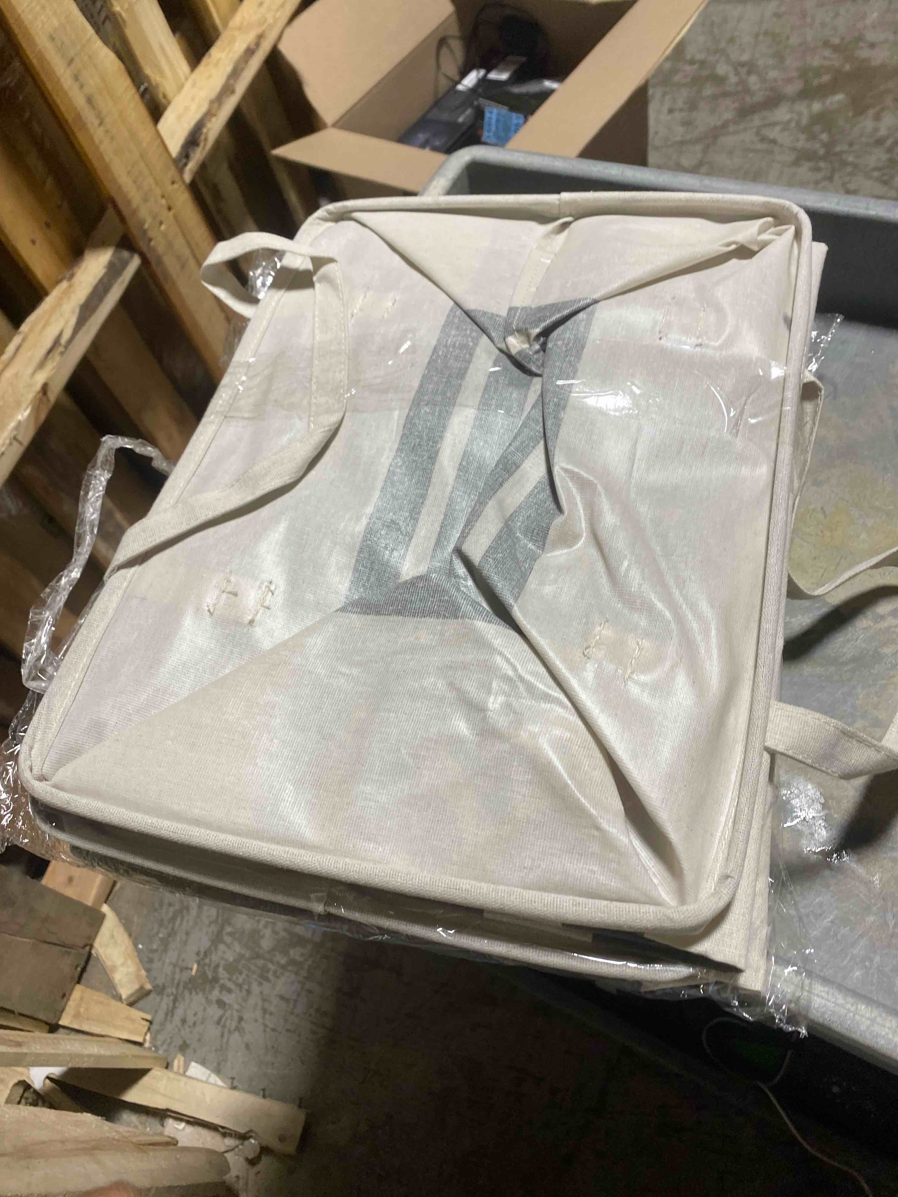 https://s3.amazonaws.com/lotting-images-prod/phillipi/PPE2331083_1752847095693.jpeg