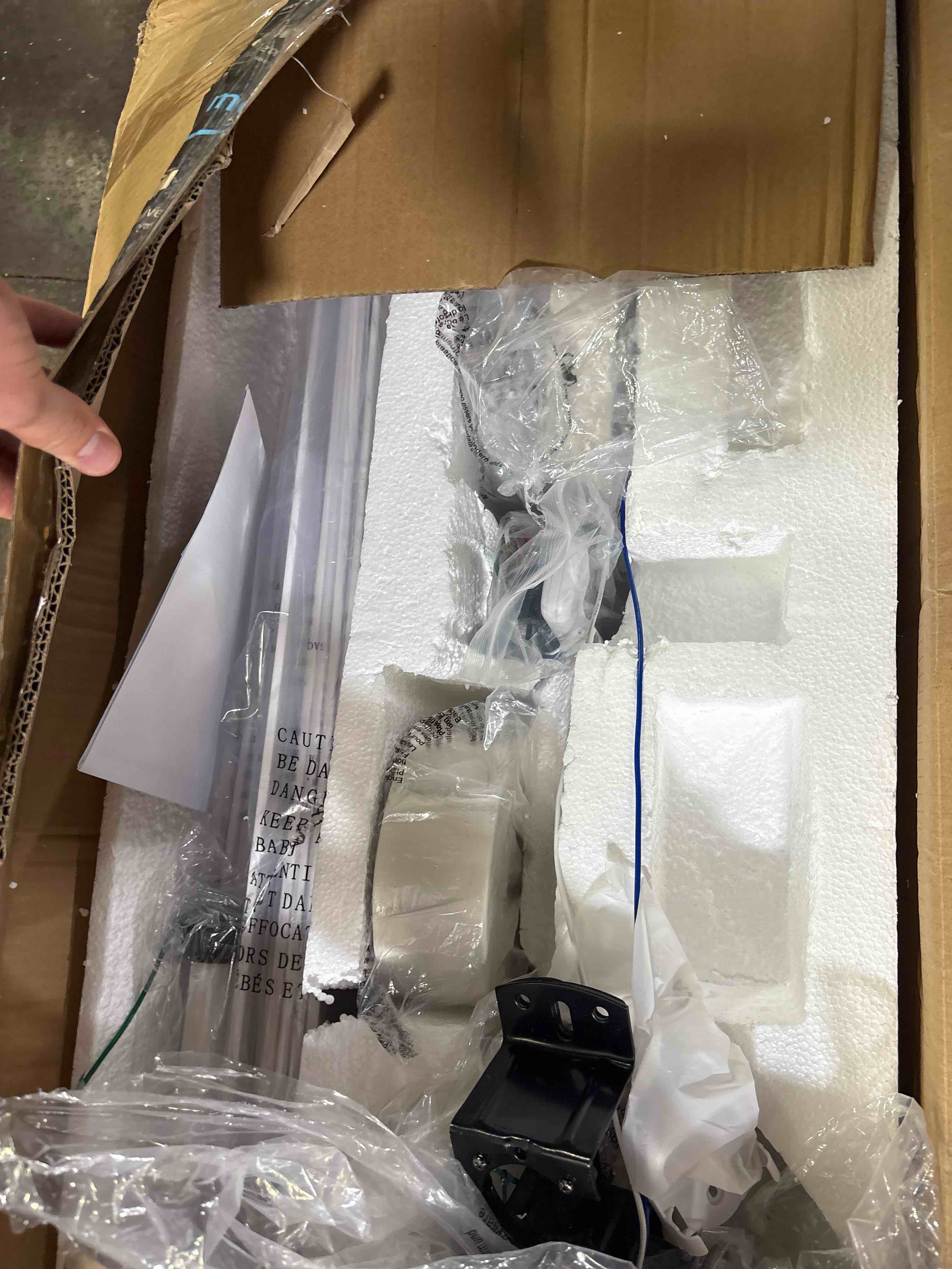 https://s3.amazonaws.com/lotting-images-prod/phillipi/PPE2331312_1755192672198.jpeg
