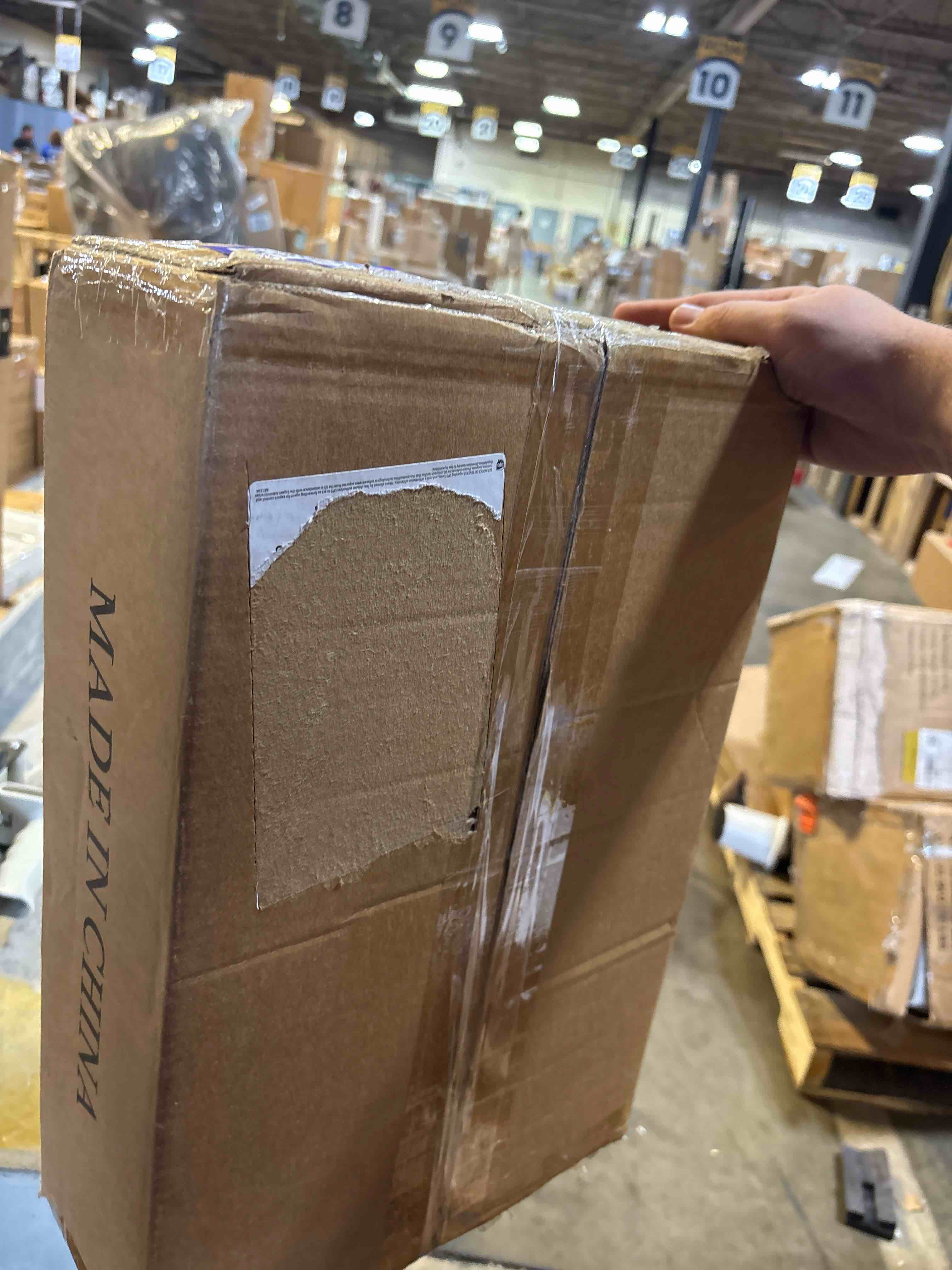 https://s3.amazonaws.com/lotting-images-prod/phillipi/PPE2331370_1755890282006.jpeg