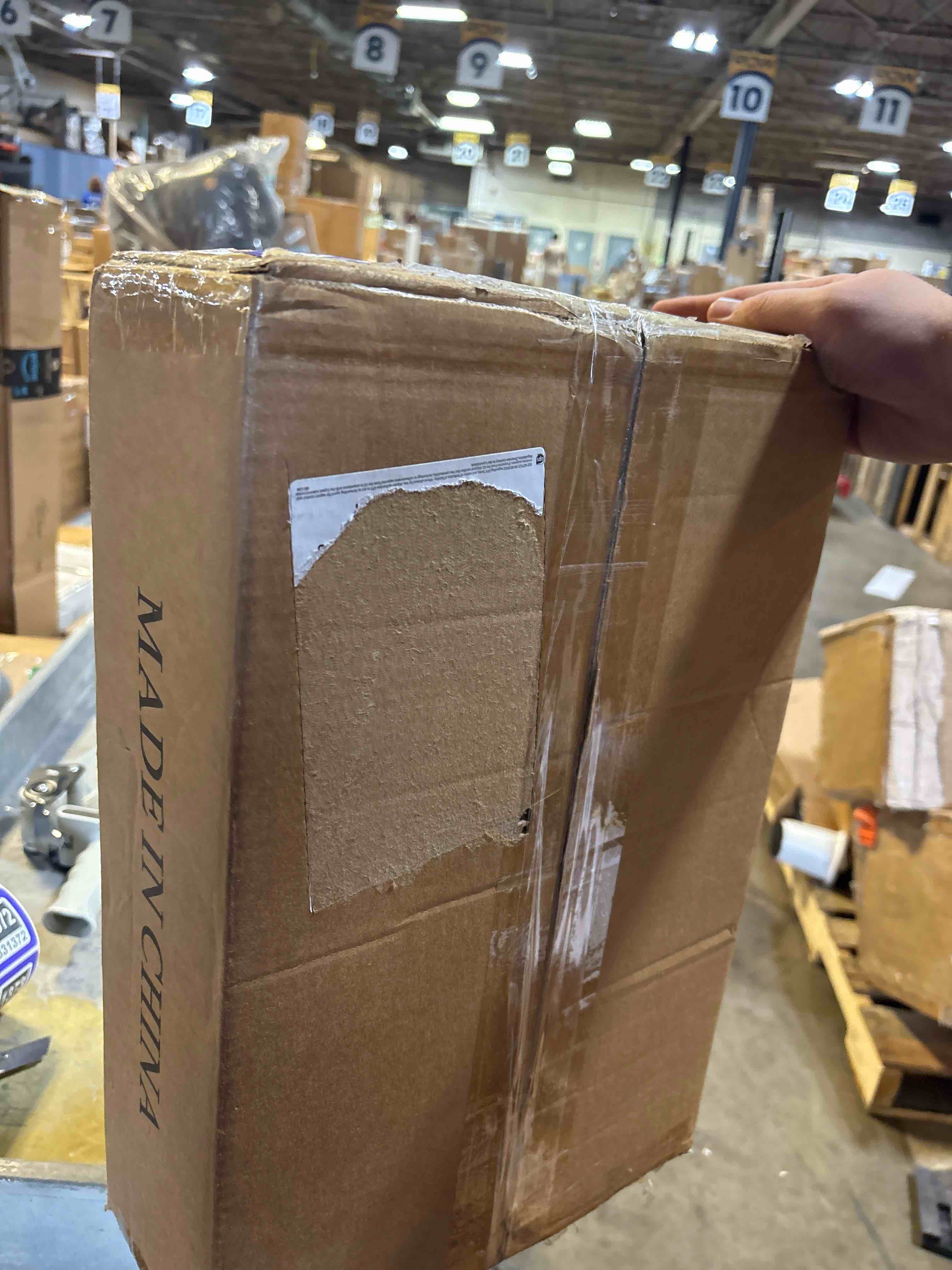 https://s3.amazonaws.com/lotting-images-prod/phillipi/PPE2331370_1755890282971.jpeg
