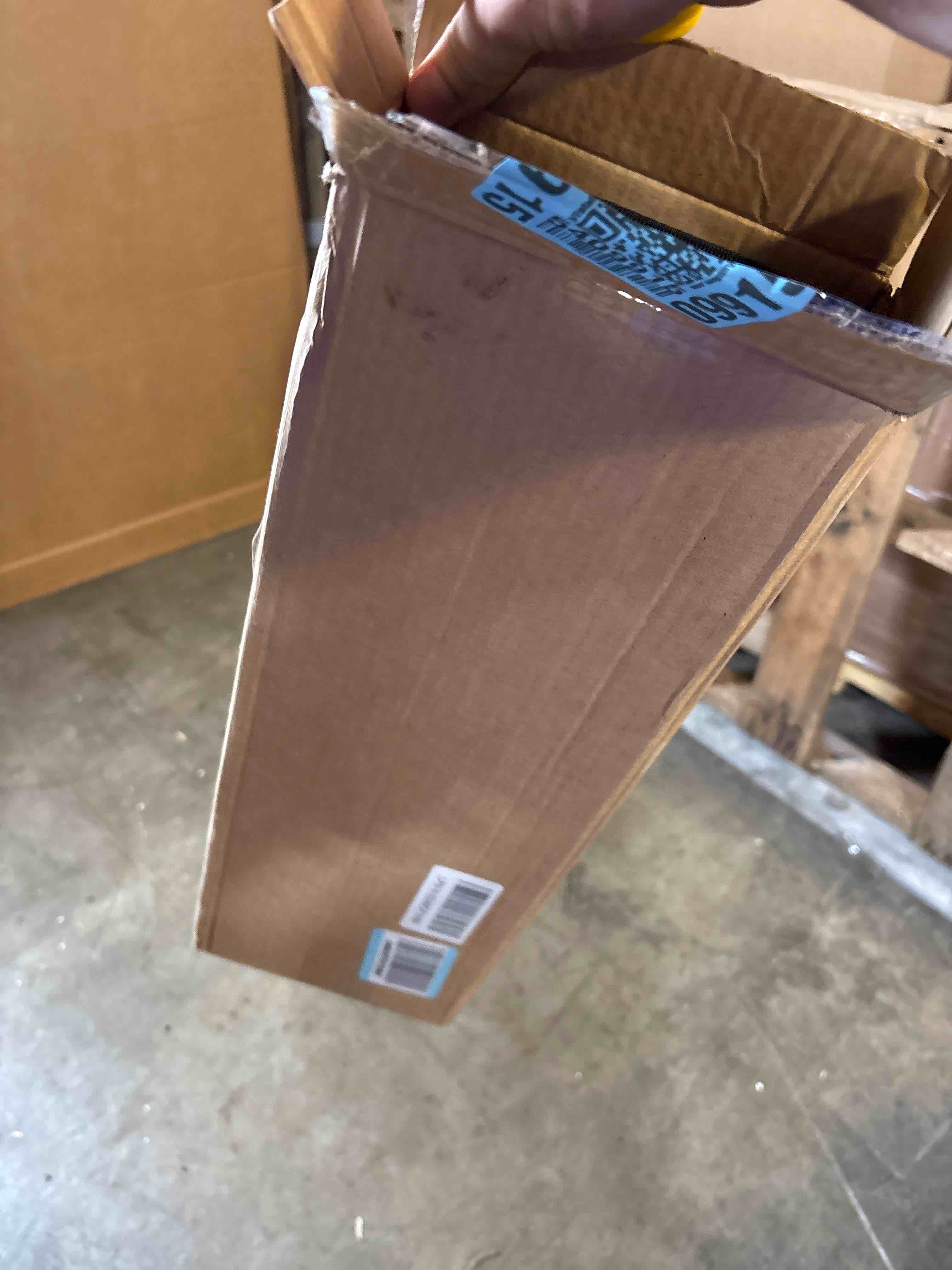 https://s3.amazonaws.com/lotting-images-prod/phillipi/PPE2331373_1755891028195.jpeg