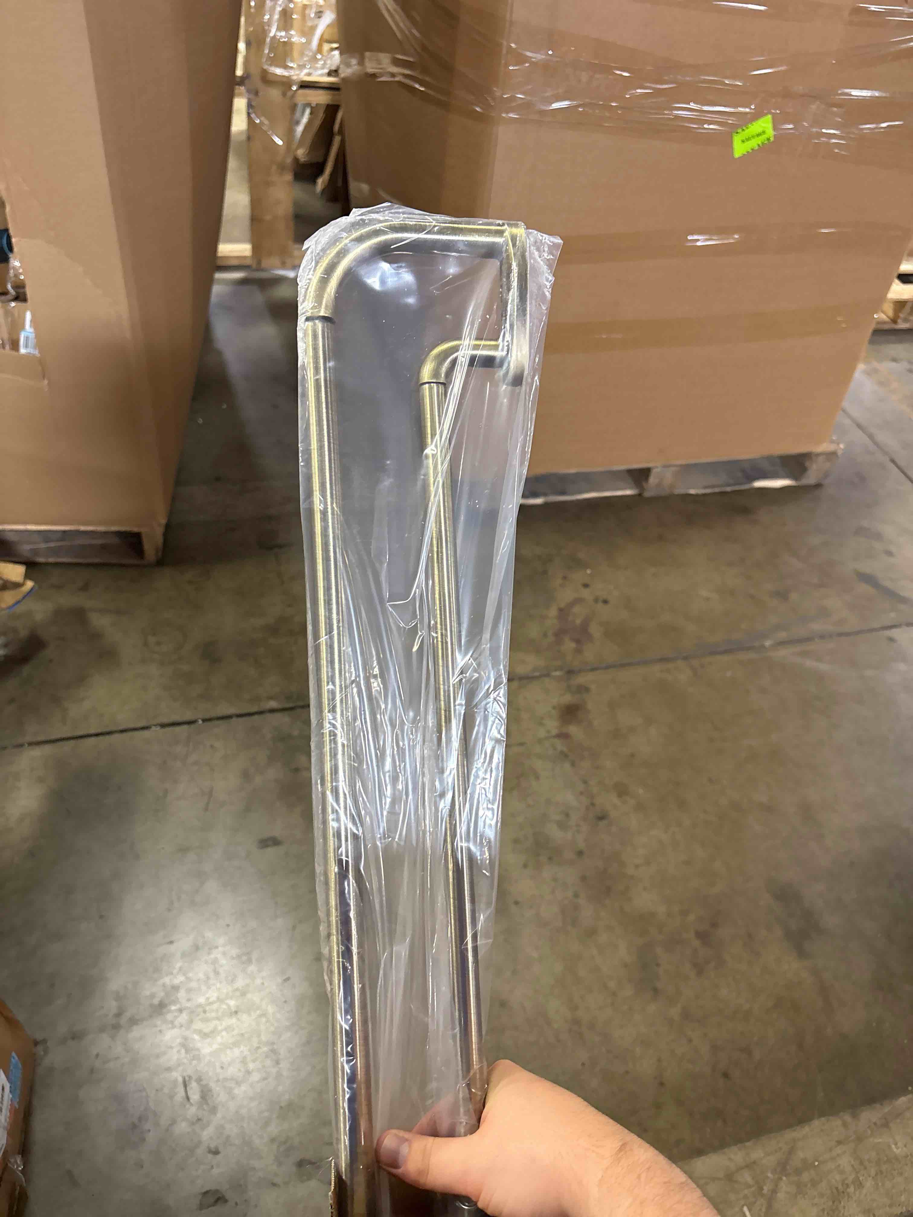 https://s3.amazonaws.com/lotting-images-prod/phillipi/PPE2331422_1756133208824.jpeg