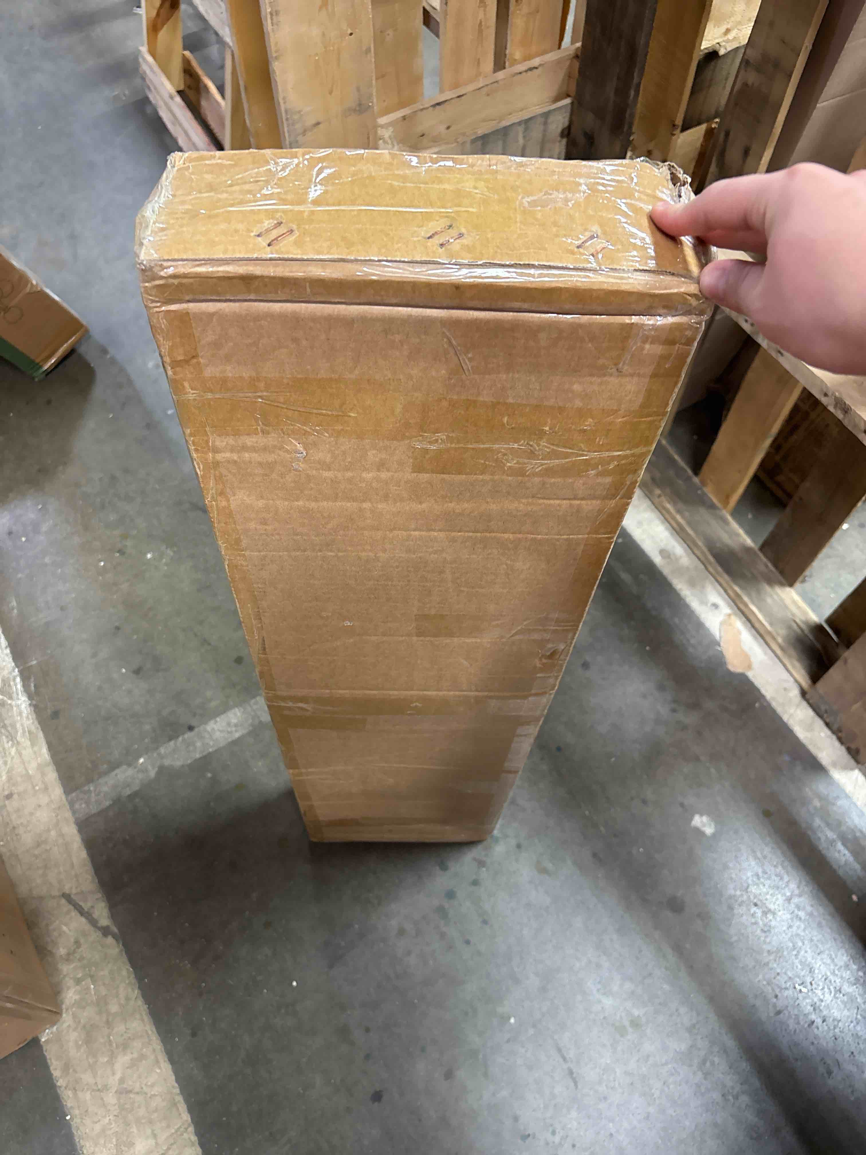 https://s3.amazonaws.com/lotting-images-prod/phillipi/PPE2331559_1756487567730.jpeg