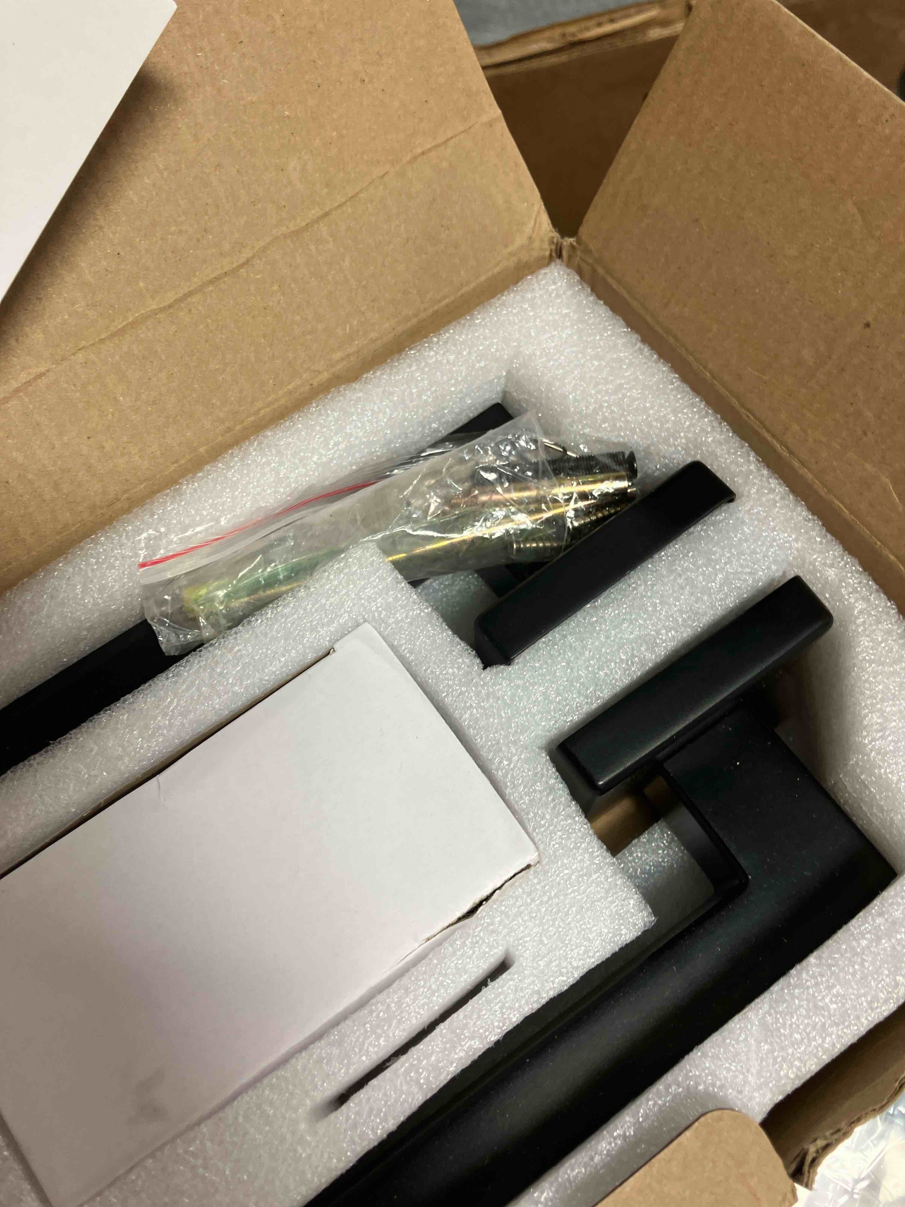 https://s3.amazonaws.com/lotting-images-prod/phillipi/PPE2331787_1757513151333.jpeg