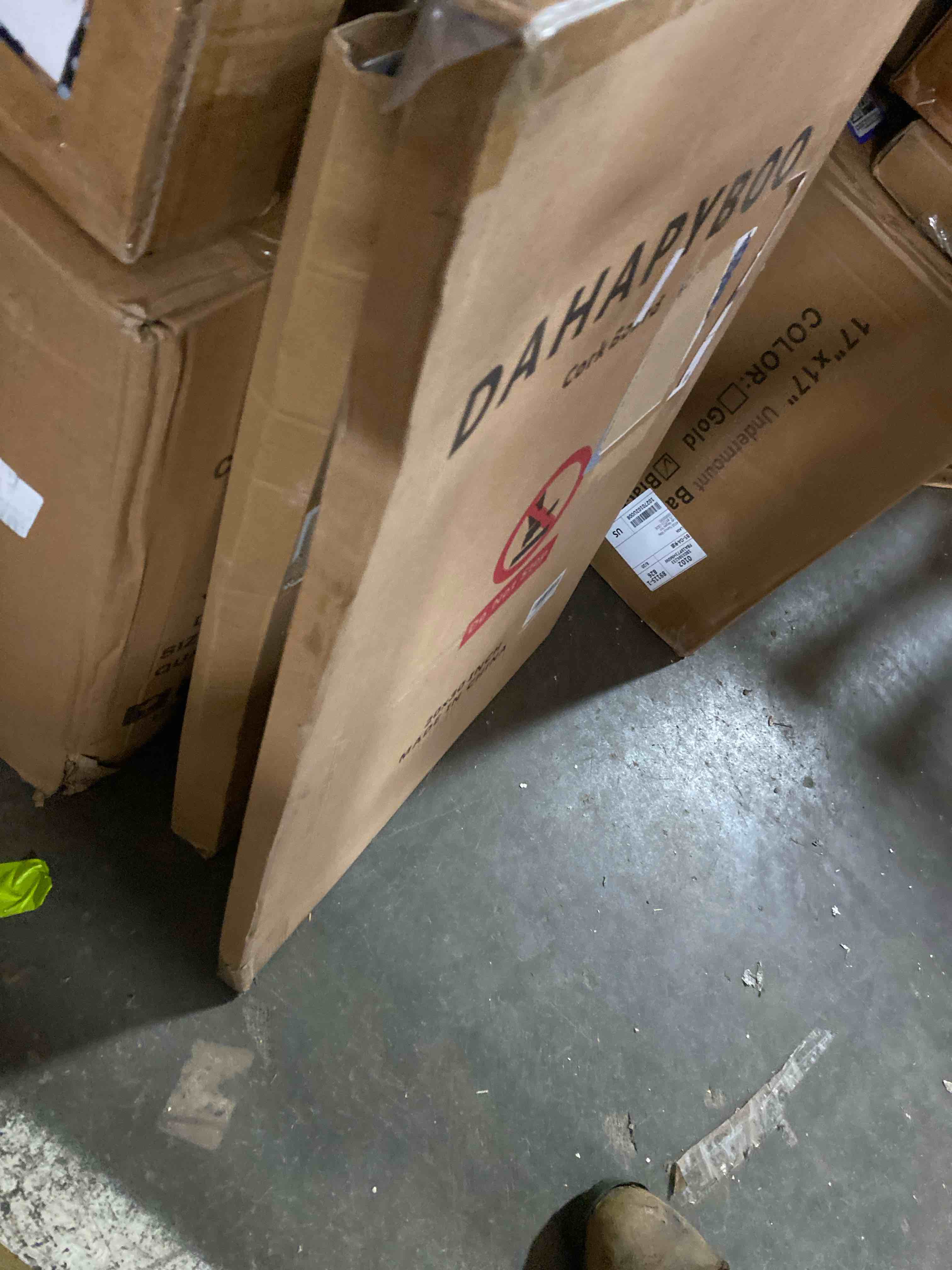 https://s3.amazonaws.com/lotting-images-prod/phillipi/PPE2332273_1746045974415.jpeg