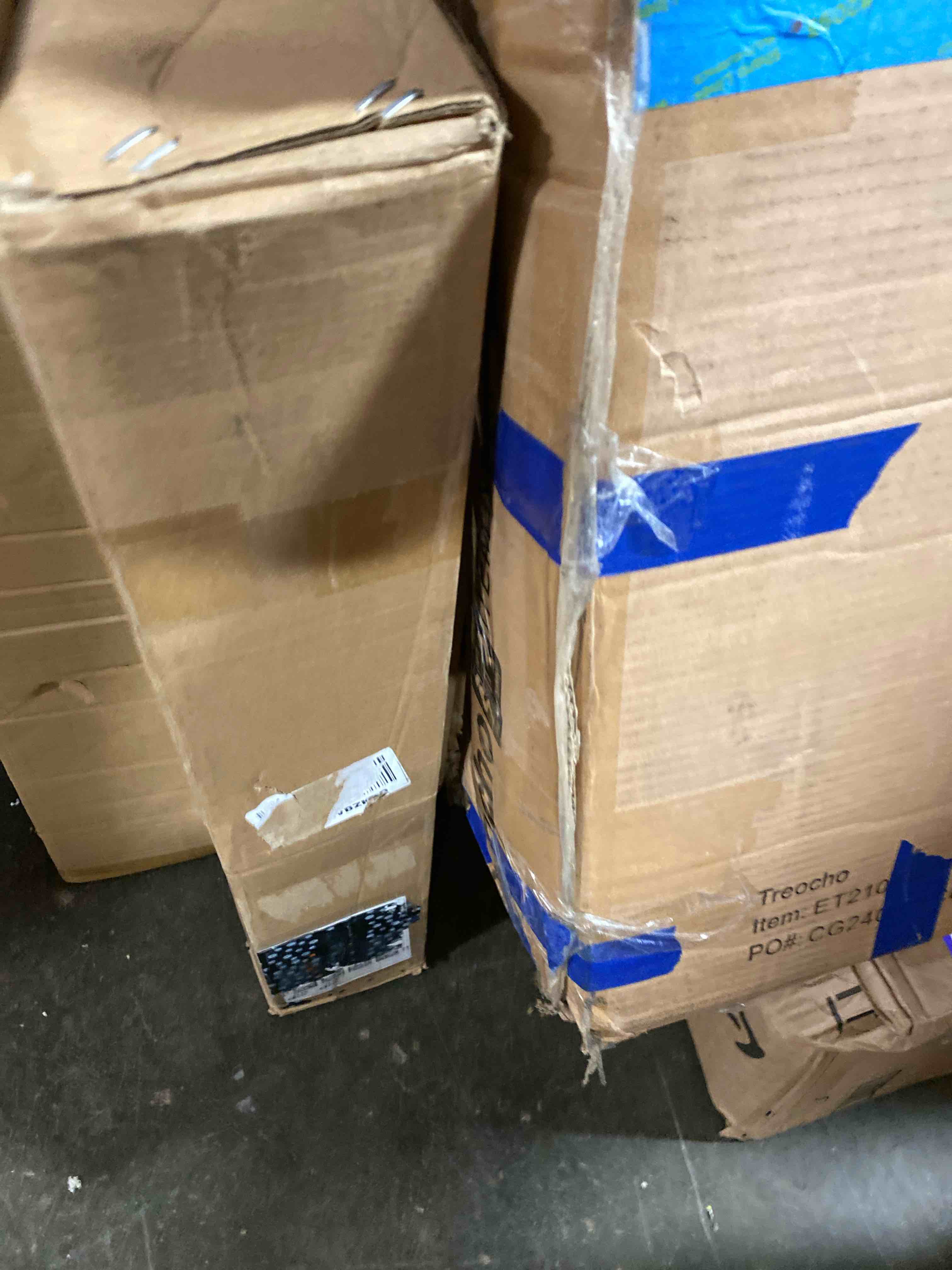 https://s3.amazonaws.com/lotting-images-prod/phillipi/PPE2332291_1746049517490.jpeg